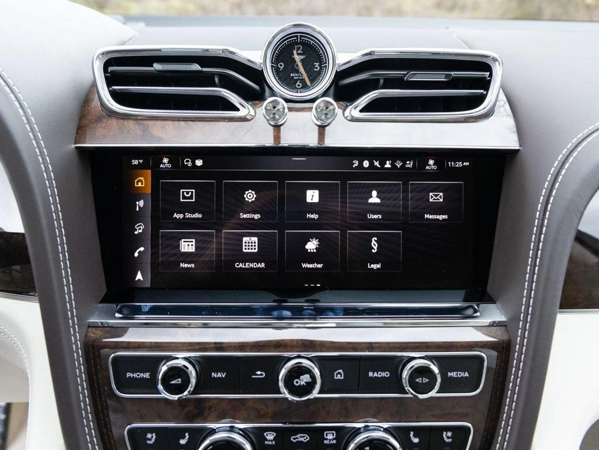 mph040_2854992125_403809831_67c233ea6b5617b02de6364e_fc5d29d685