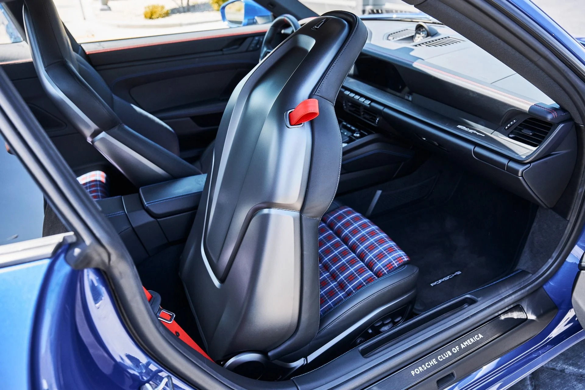 mph040_2858544686_Used_2026_Porsche_911_Carrera_T_1778550971_ff74231935