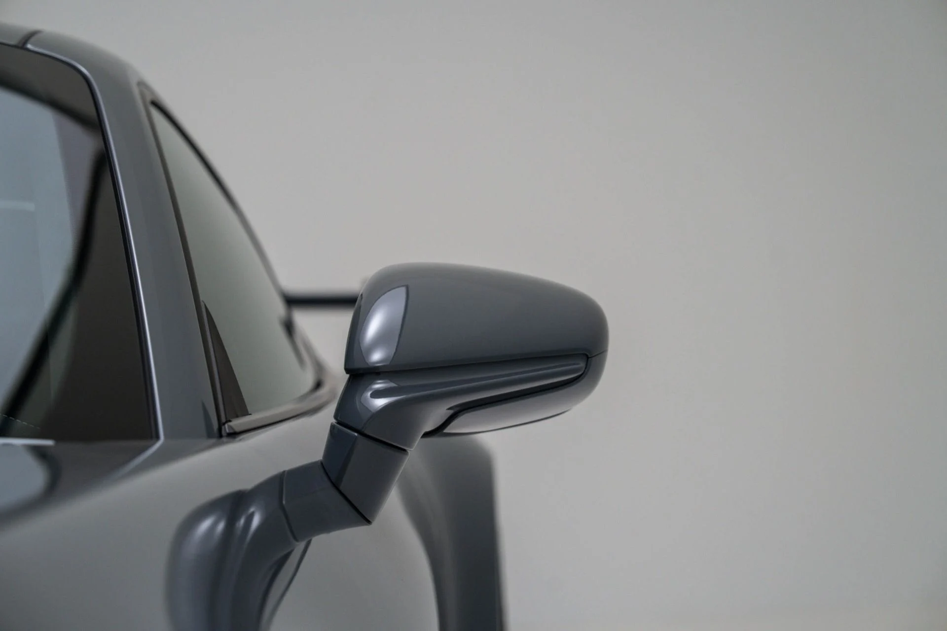 mph040_2862142400_Used_2024_Porsche_911_GT_3_1774634346_851b746766