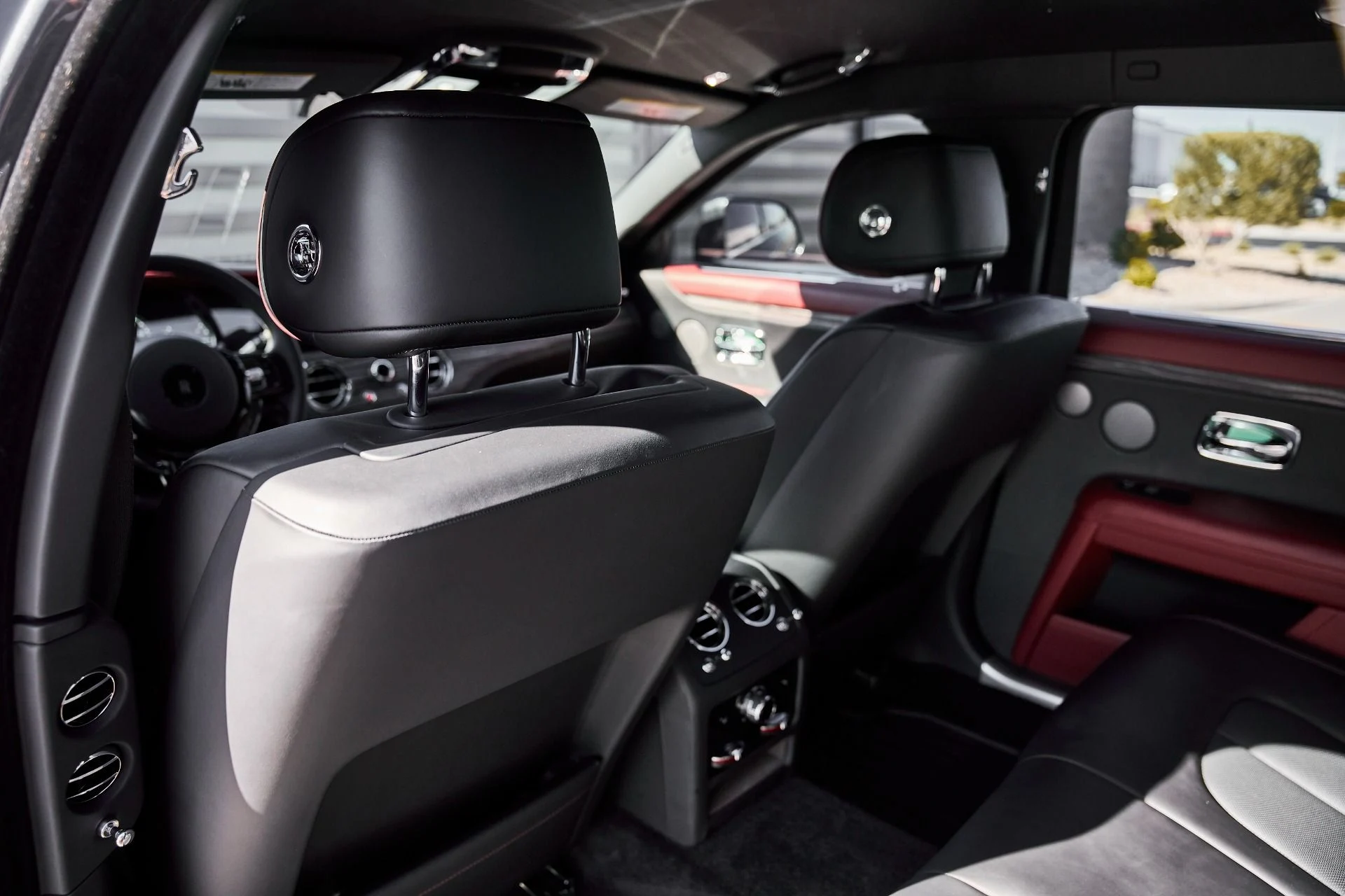 mph040_2863040918_Used_2023_Rolls_Royce_Ghost_1770699554_d84a3df0fd