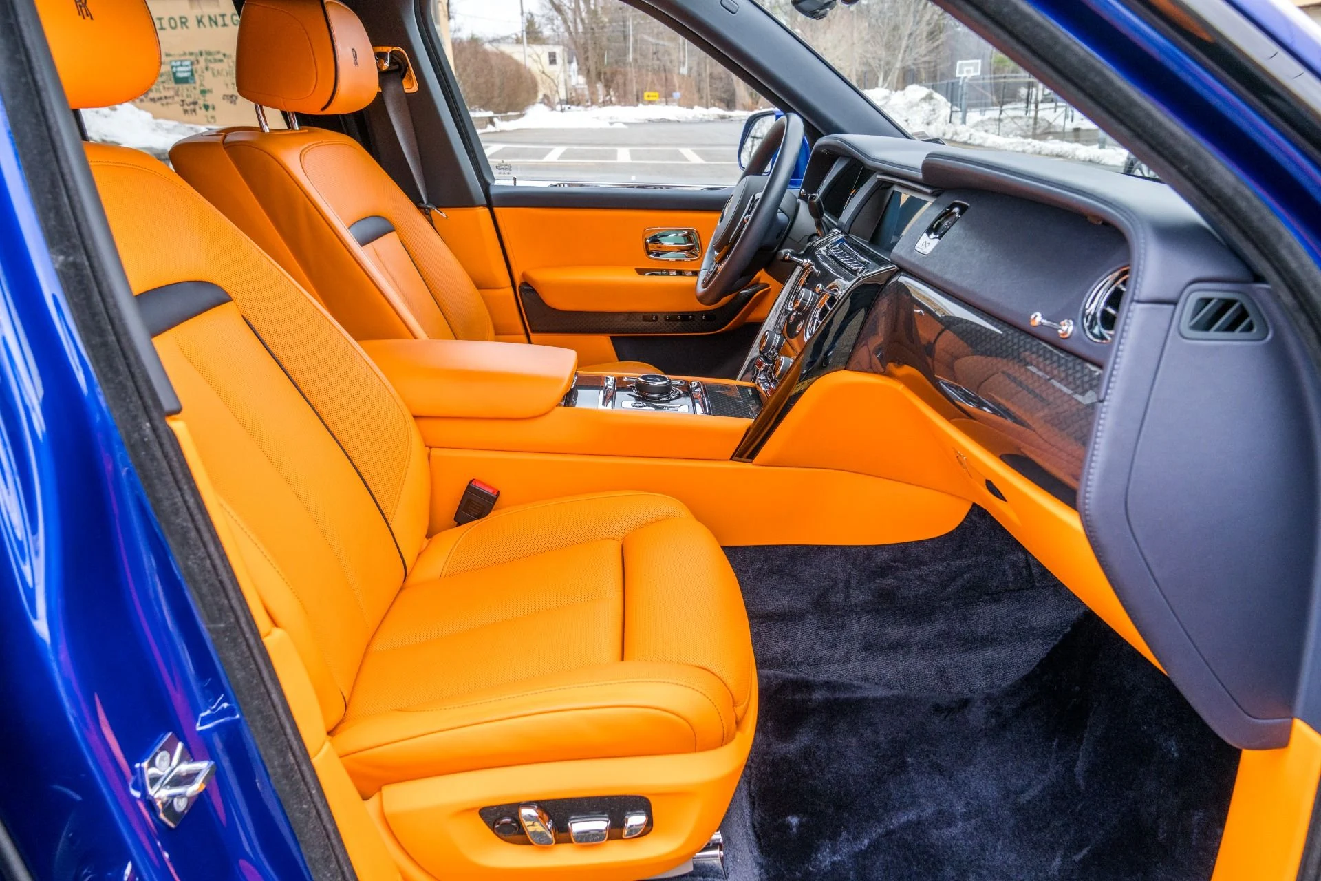 mph040_2864262968_Used_2023_Rolls_Royce_Black_Badge_Cullinan_1772494436_09fc4034bc