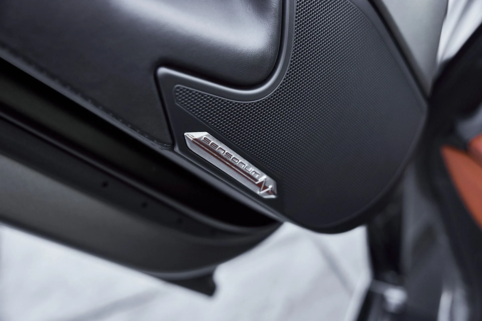 mph040_2869200038_Used_2018_Lamborghini_Aventador_S_Base_1773191835_ed216a7fa2