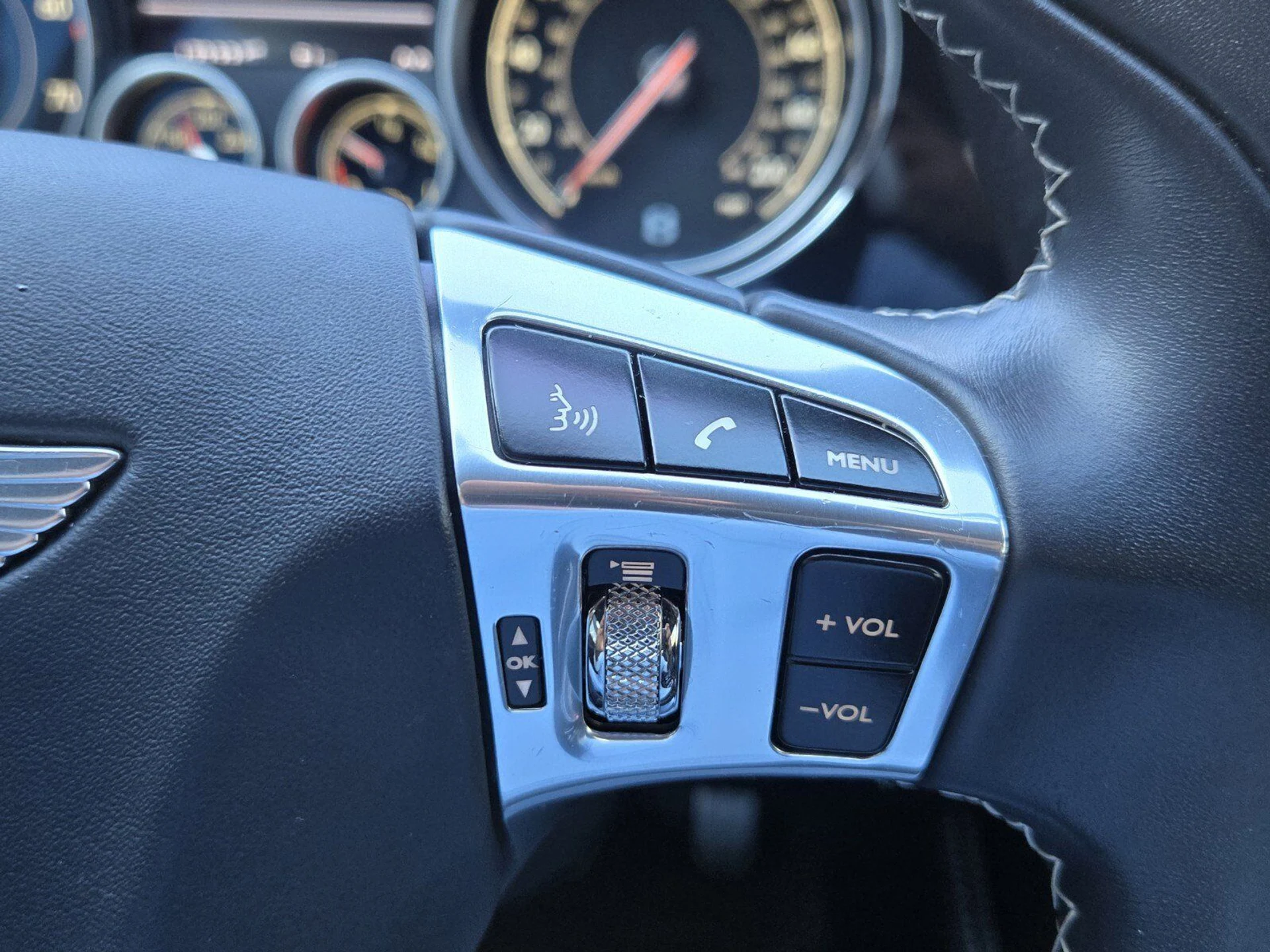 mph040_2879147225_402b510b513e7b84e777aaf3815f38abx_c9ab2727c9