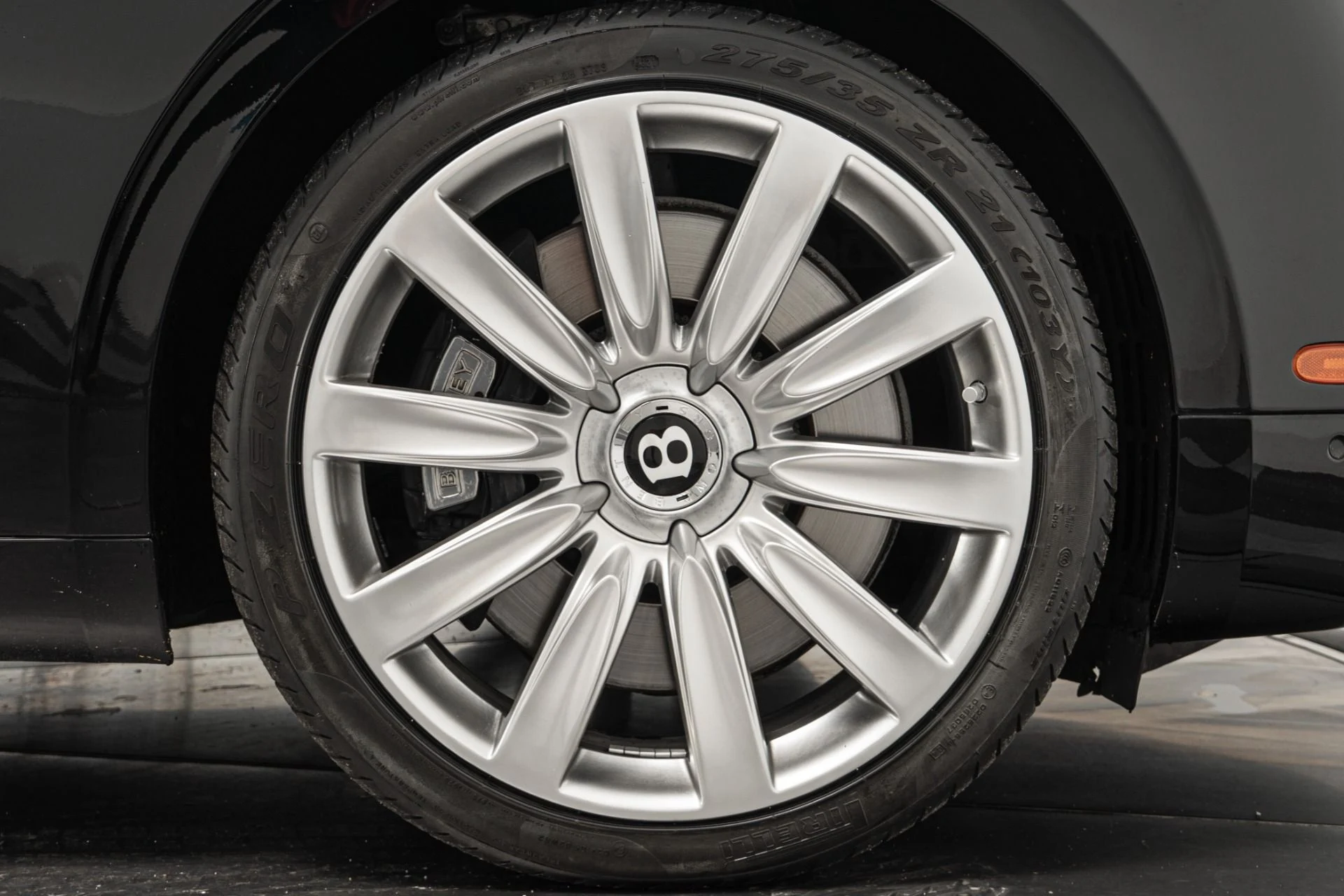 mph040_2883835380_Used_2015_Bentley_Flying_Spur_W12_21_Inch_Wheels_Front_and_Rear_Heated_and_Ventilated_Seats_1759873235_4a664f441f