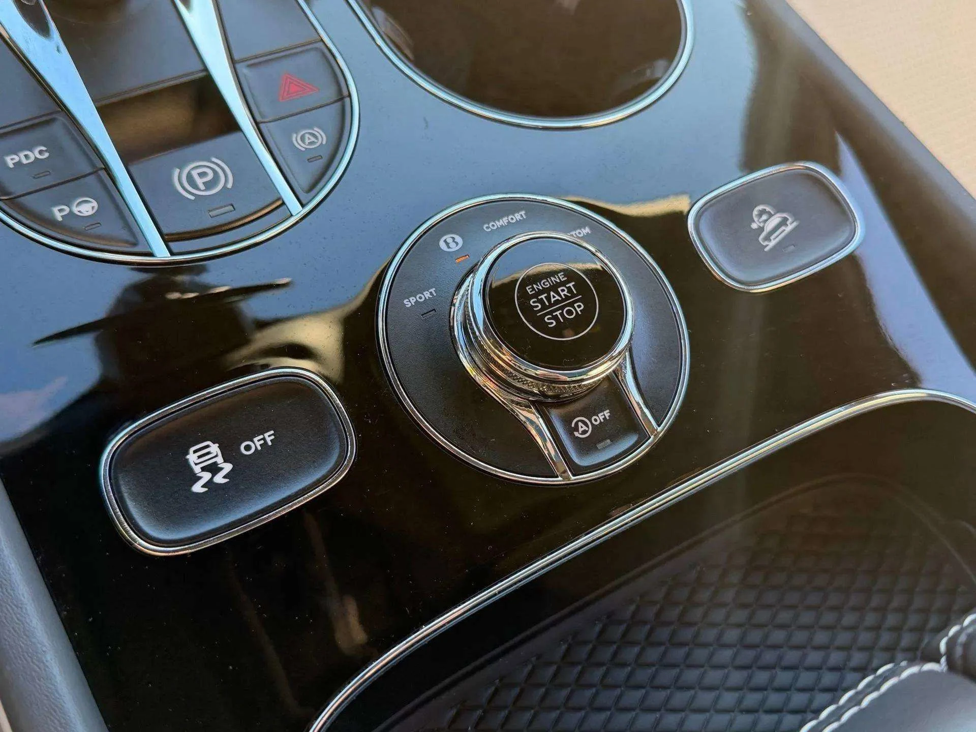 mph040_2887534535_28abc2a2eb2e42b7a726e8b7e544bf8a_6a0051c90d