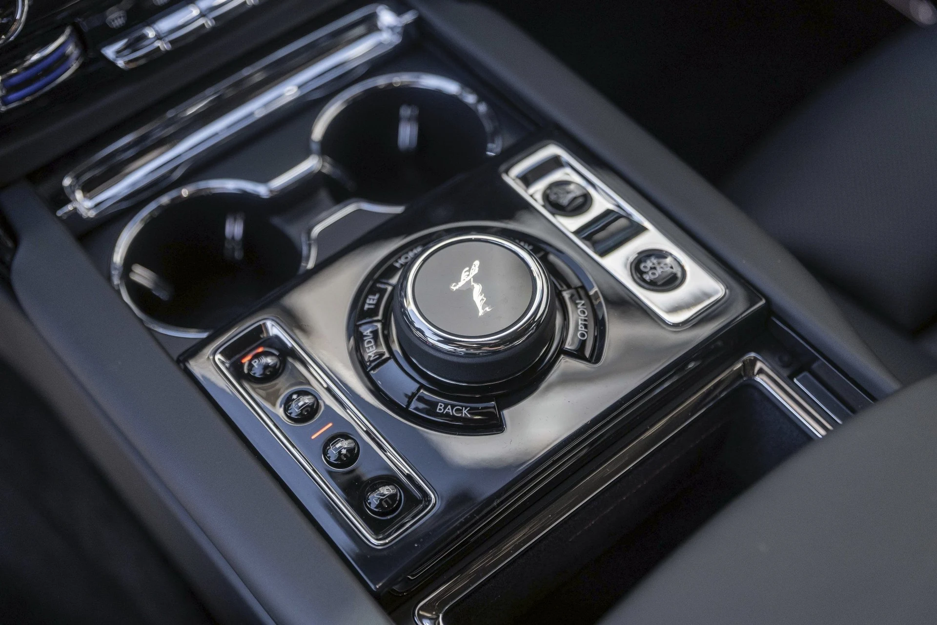 mph040_288946679_Hi_Tech_Luxury_Imports_LLC_SLA_43_HA_07_TU_235148_image_40_935cabf70e
