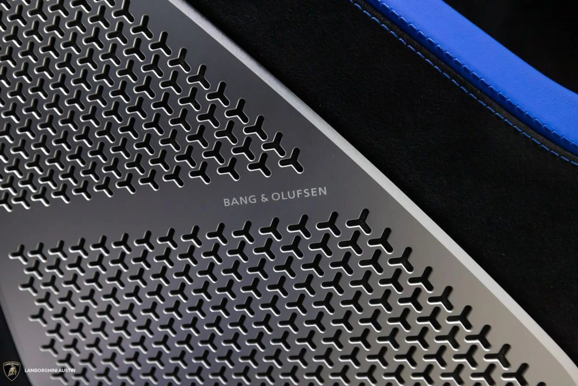 mph040_2921174777_19371c49dc2f7138d23056daec3bf076x_d0fa29d958