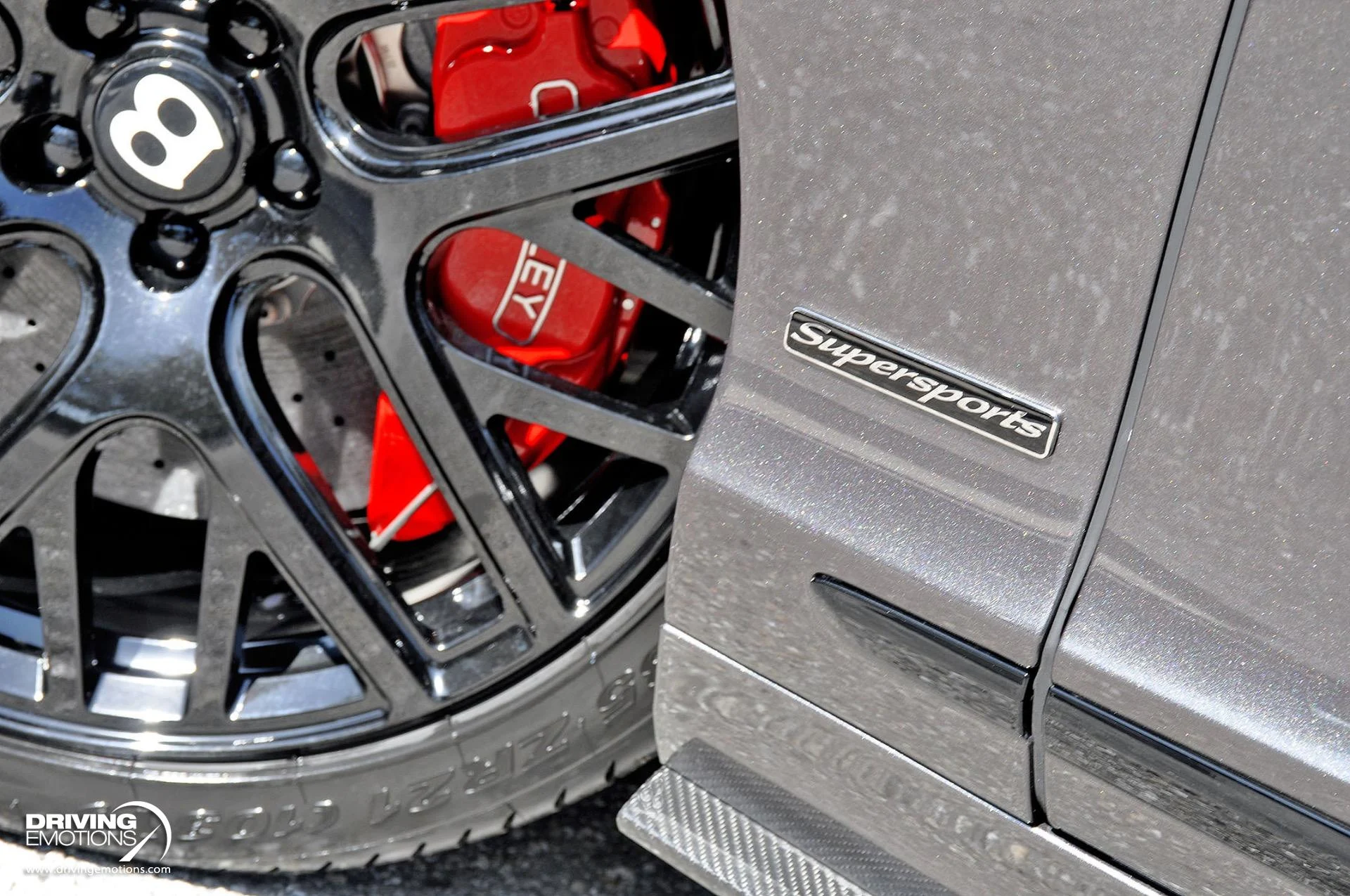 mph040_2932239851_891_p41_l_142aad67b4