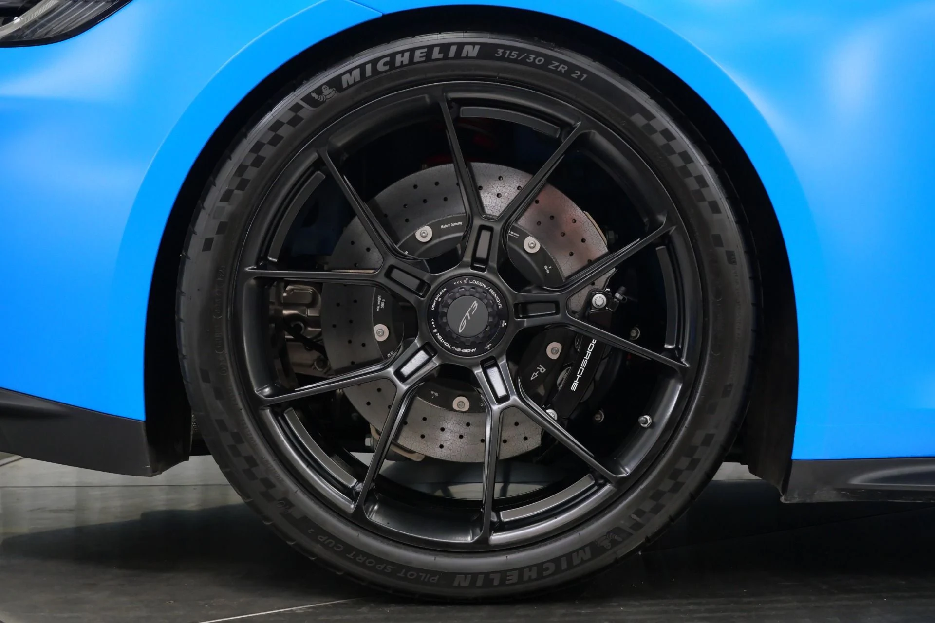 mph040_2936025632_Used_2022_Porsche_911_GT_3_Full_Matte_PPF_Carbon_Roof_and_Mirrors_Yellow_Deviating_Stitching_1760037912_f2635db2f0