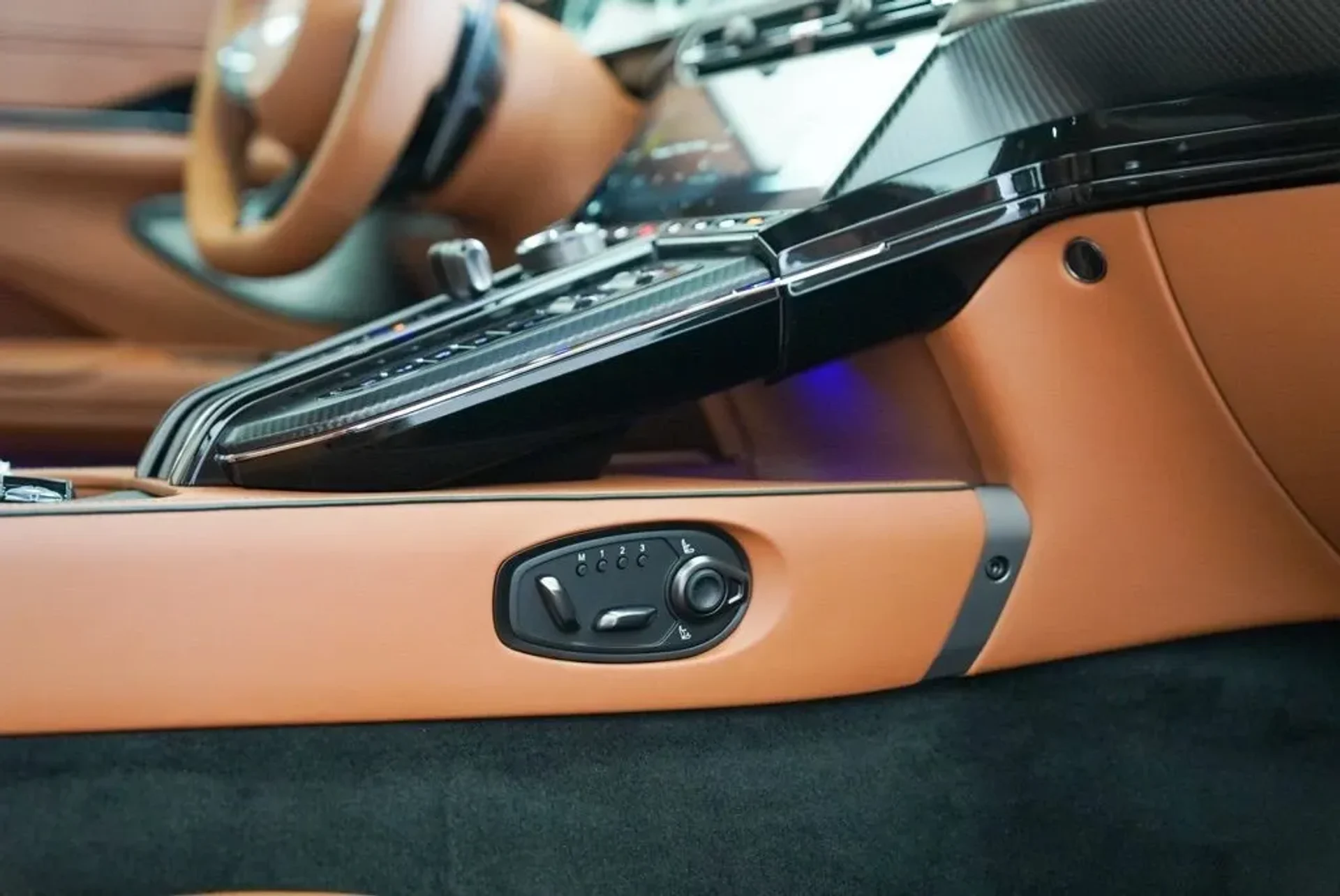 mph040_2952037684_akirix99e2j6l004pbxavwp87sde_841dfaa908