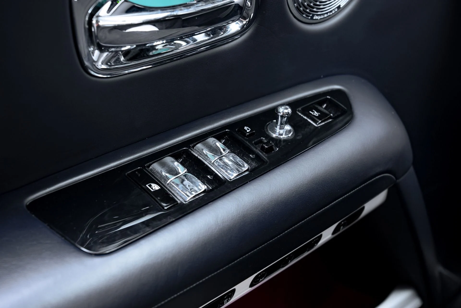 mph040_2974536981_Used_2021_Rolls_Royce_Ghost_1777047146_38d9444bf0