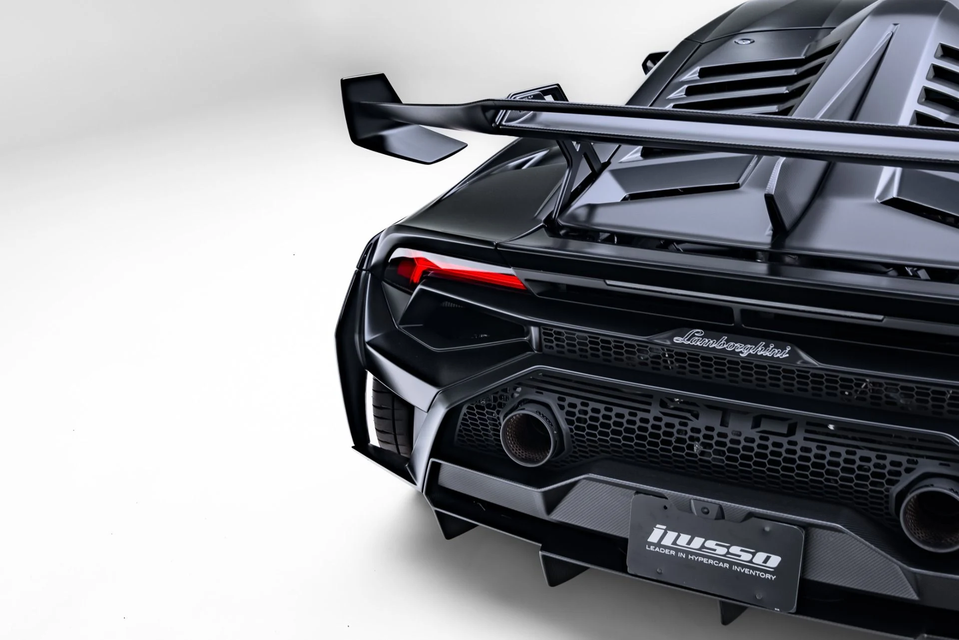 mph040_298443982_Used_2022_Lamborghini_Huracan_STO_1771969691_887993f46b