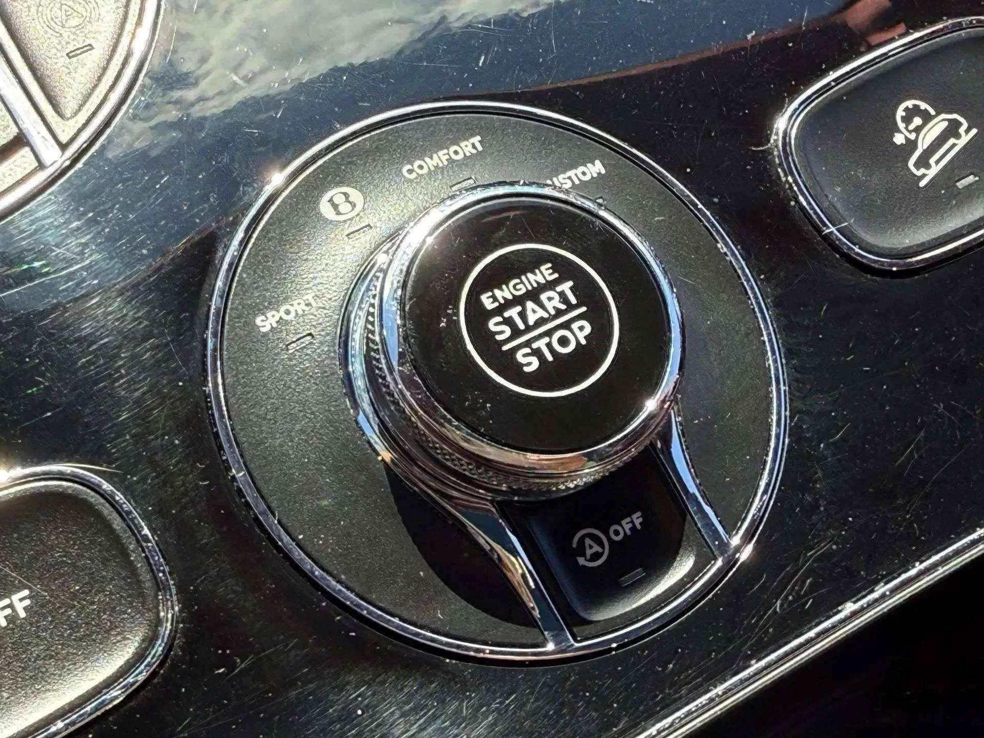 mph040_2988578208_32269ea45e71409994171aab945f8211_be5644da6f