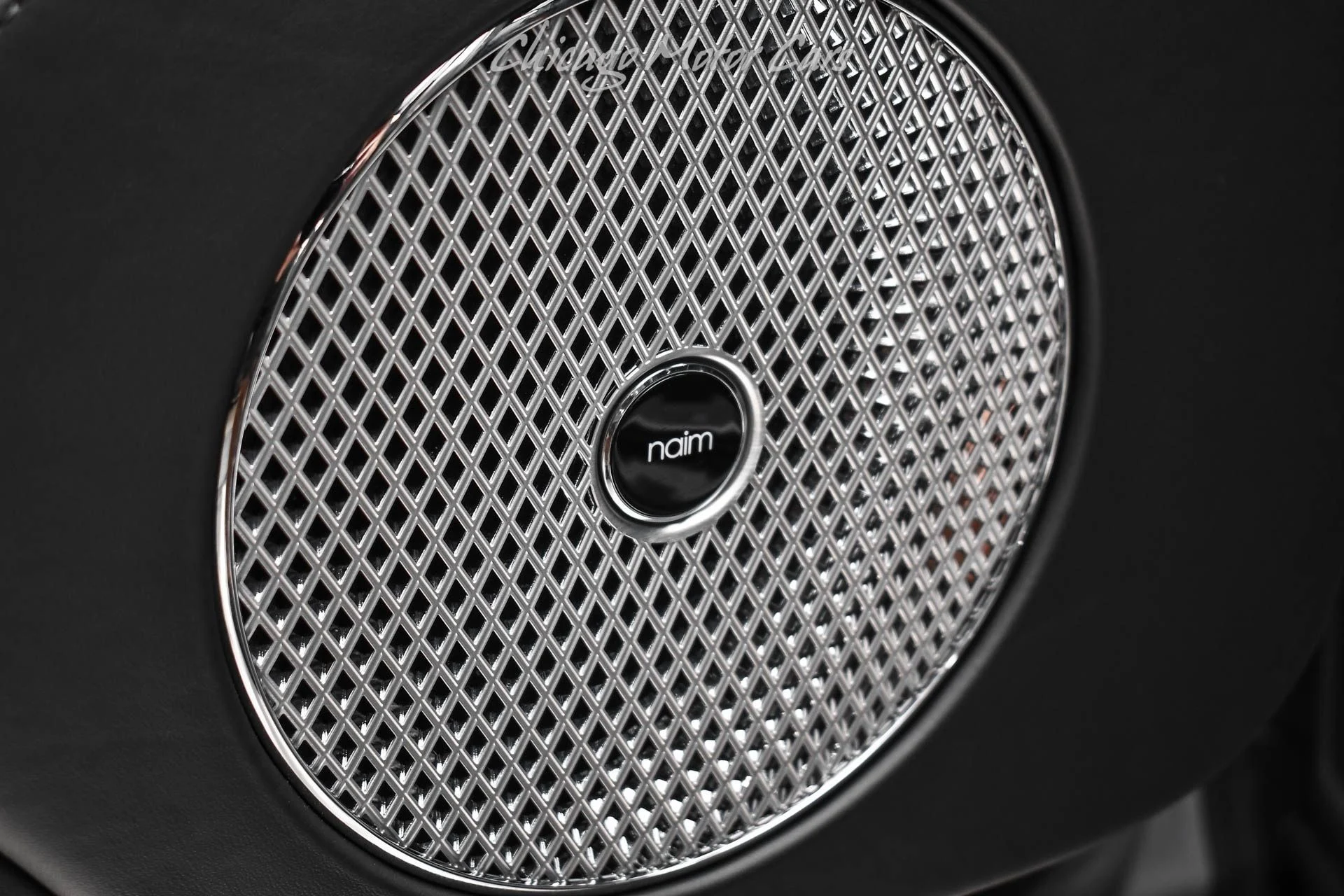 mph040_2996776682_12606_p41_l_a2981302cc