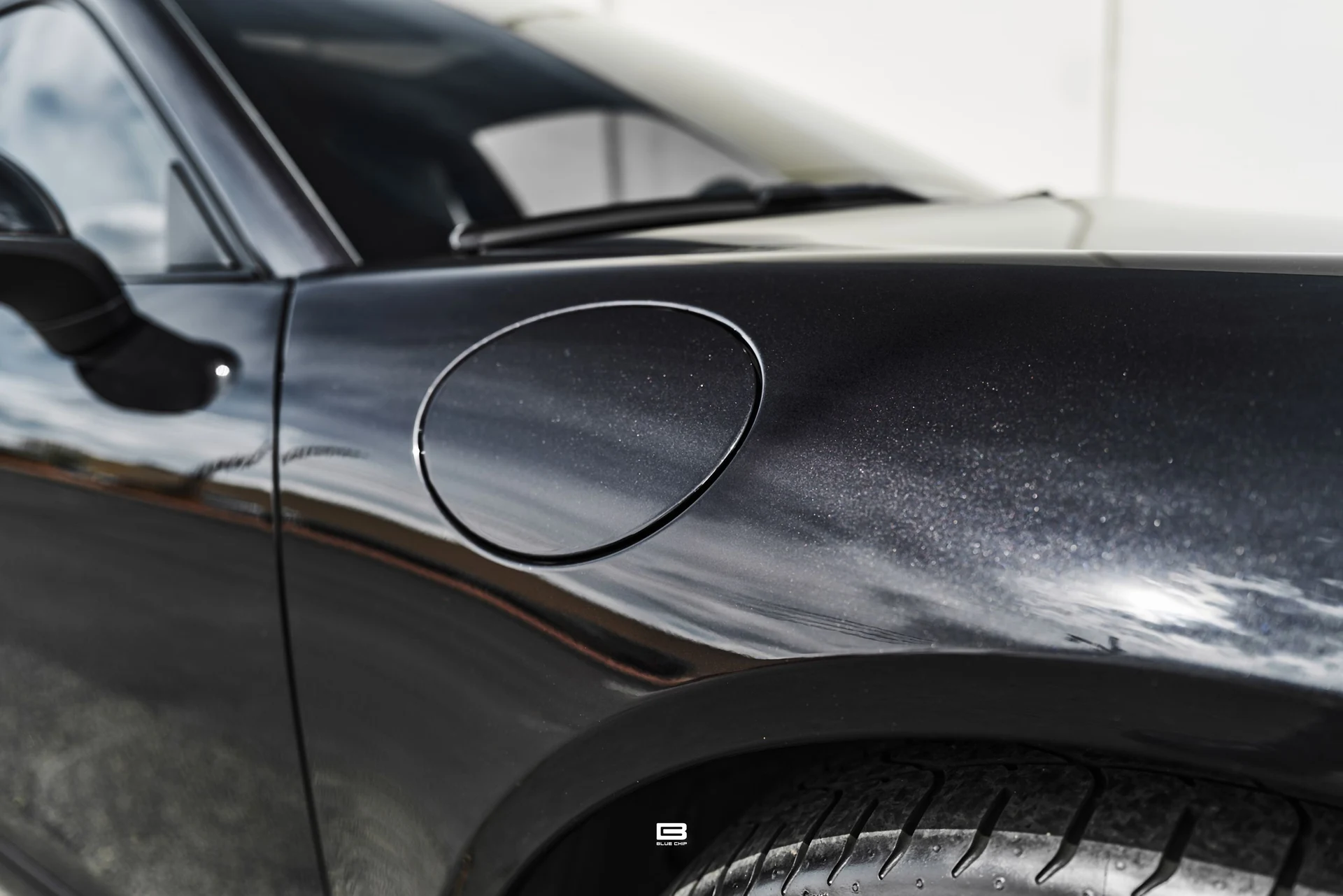 mph040_3017501031_69d8461935fbd7a8289dd937_L1210075_3e1d0b6094