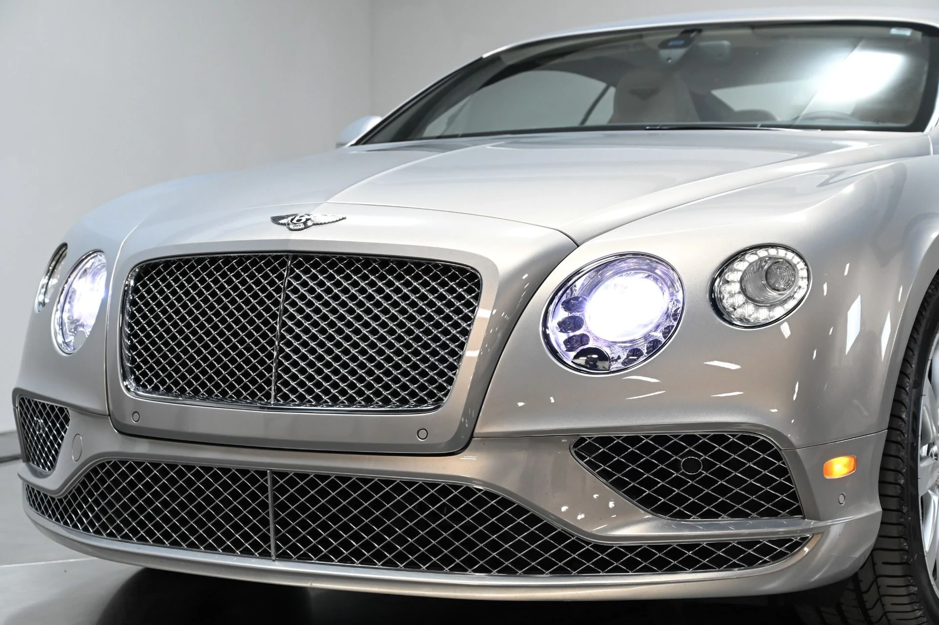 mph040_301946413_Used_2016_Bentley_Continental_GT_W12_1791812970_552fbcdc5a