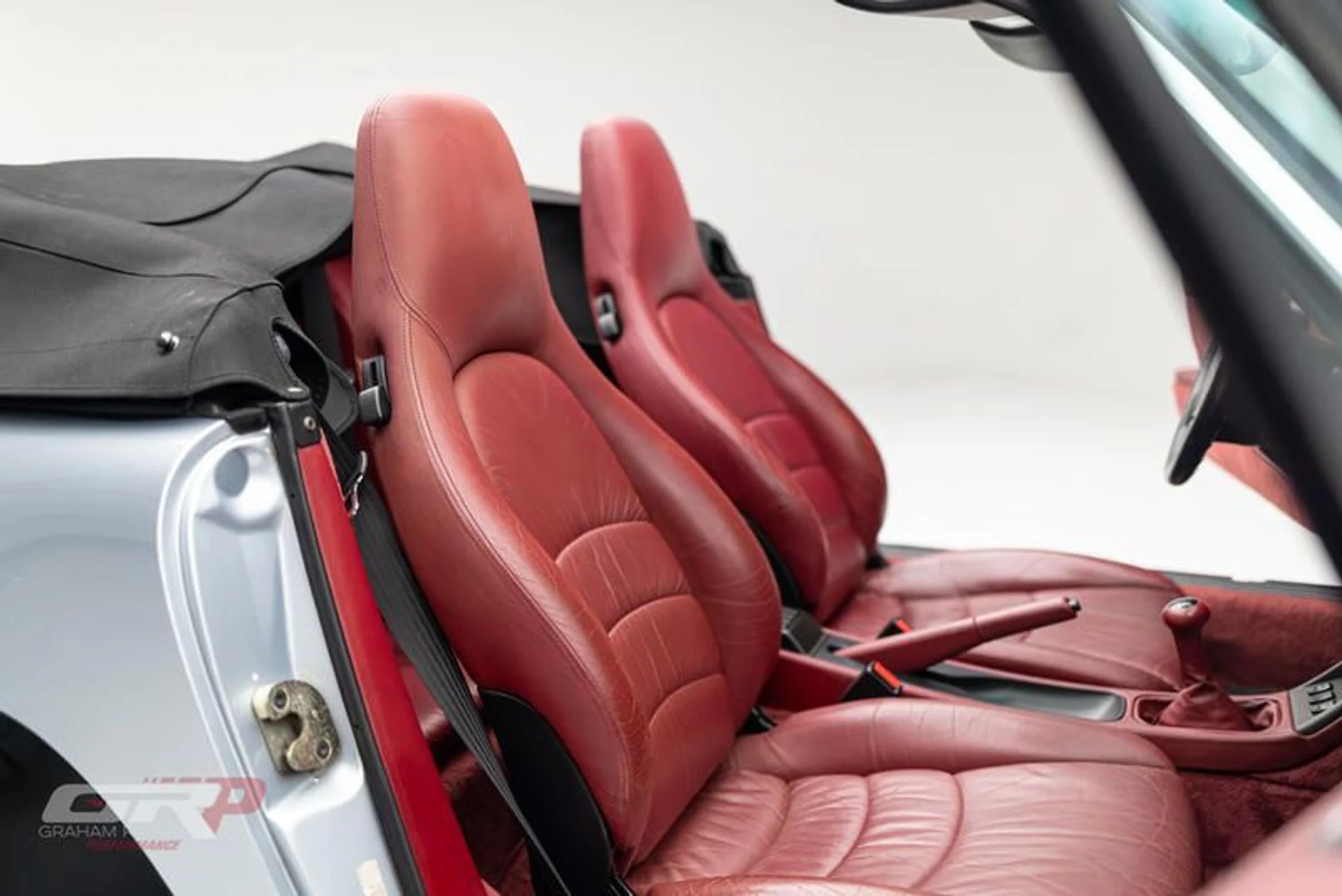 mph040_3032805184_FBD_8_BF_84_DDF_3_401_E_8_C2_D_2_AA_8_D207851_A_aa6505caab