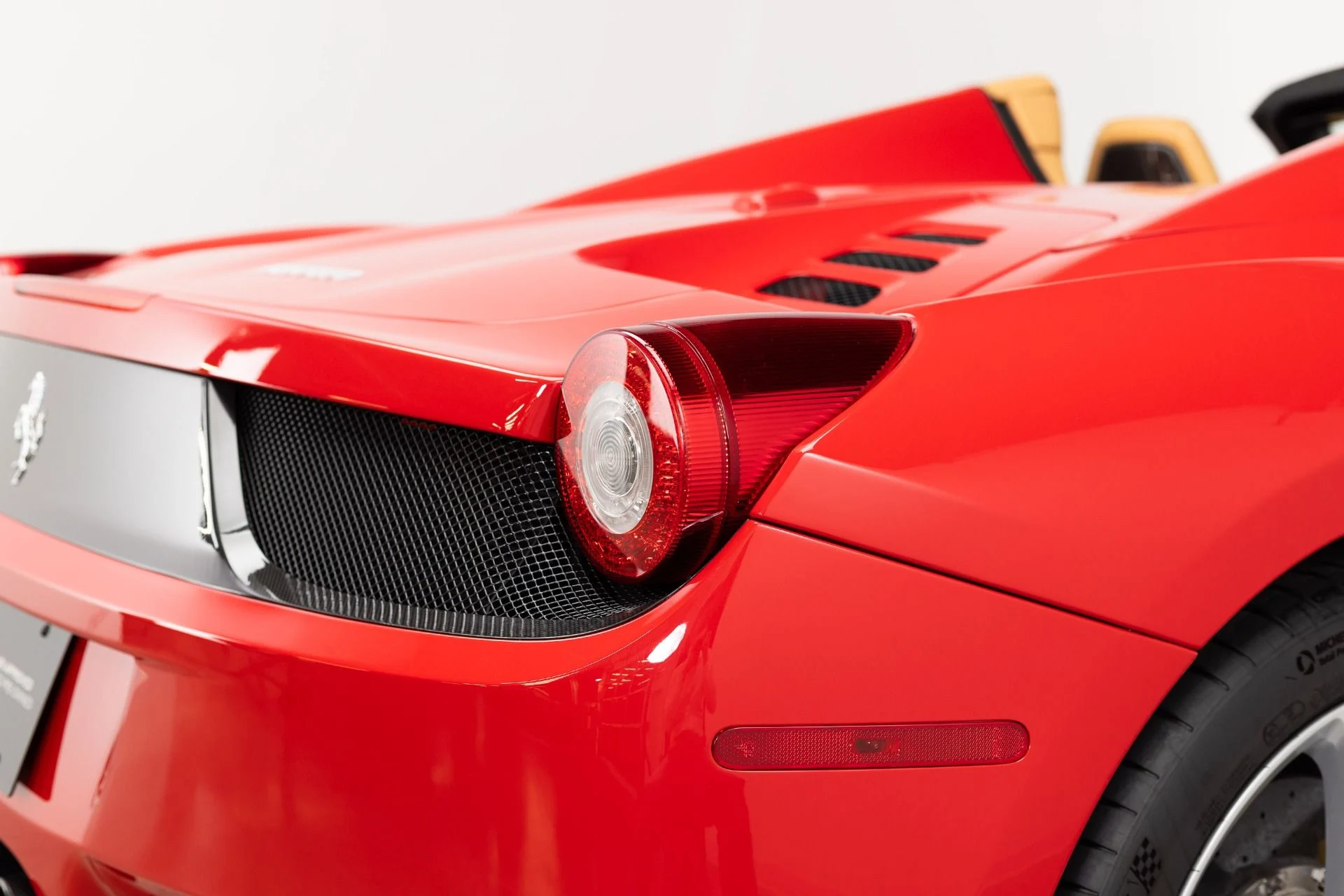 mph040_3042222340_Used_2014_Ferrari_458_Spider_1781623433_bd7943d16d