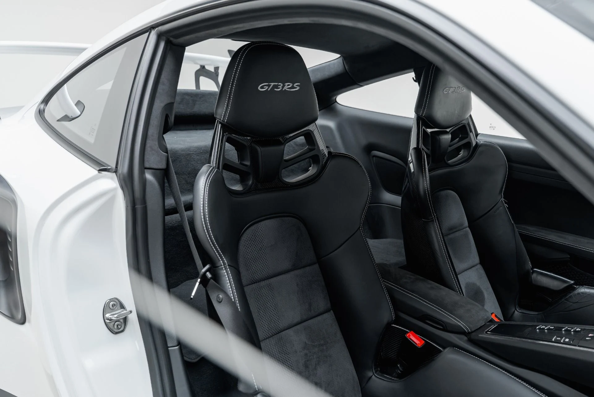 mph040_3042382899_Used_2019_Porsche_911_GT_3_RS_1787346304_464b6c5c85