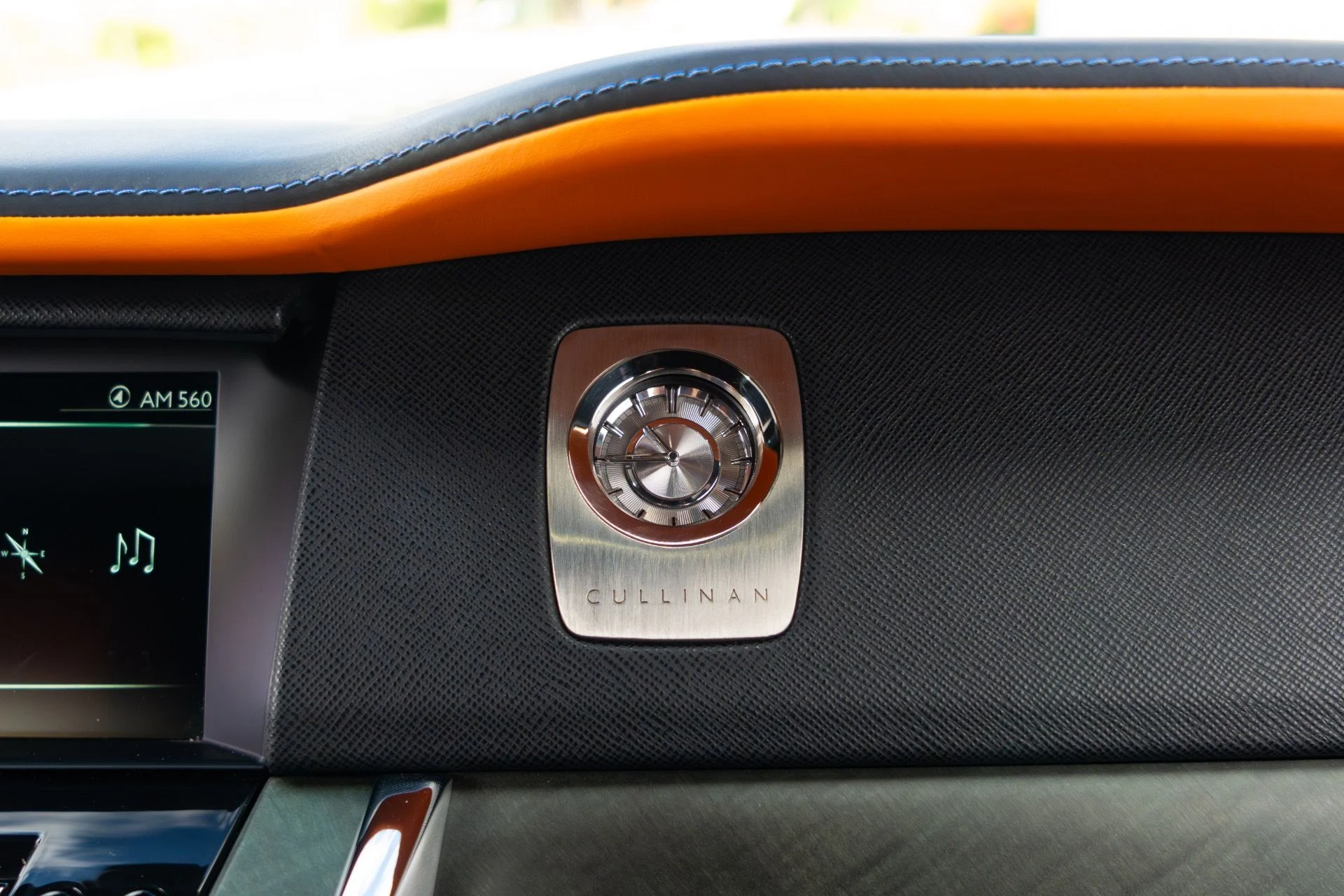 mph040_3045397313_Used_2019_Rolls_Royce_Cullinan_1764189669_6e5ba633bc