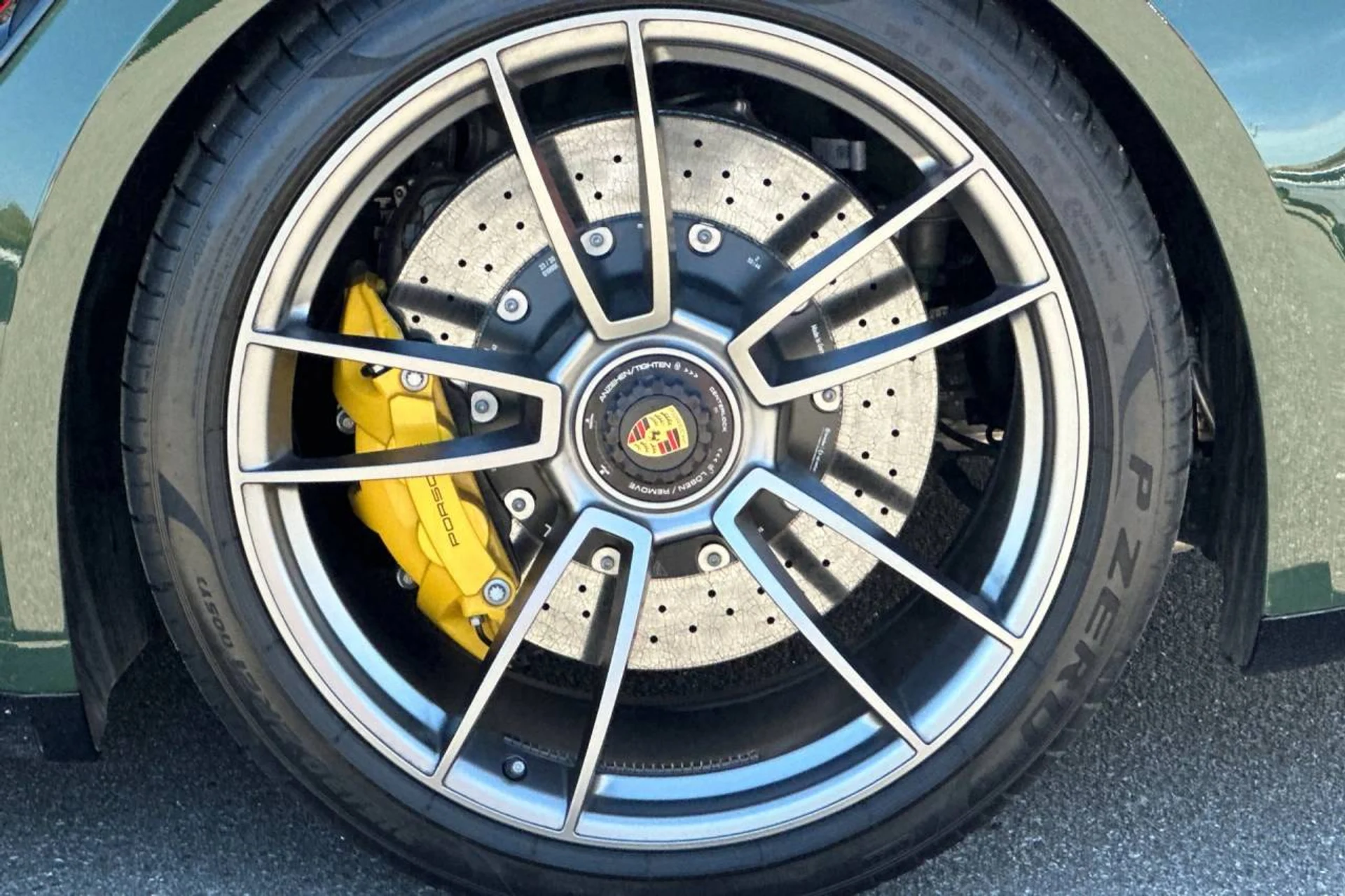 mph040_3067908457_1280_5e029fc238