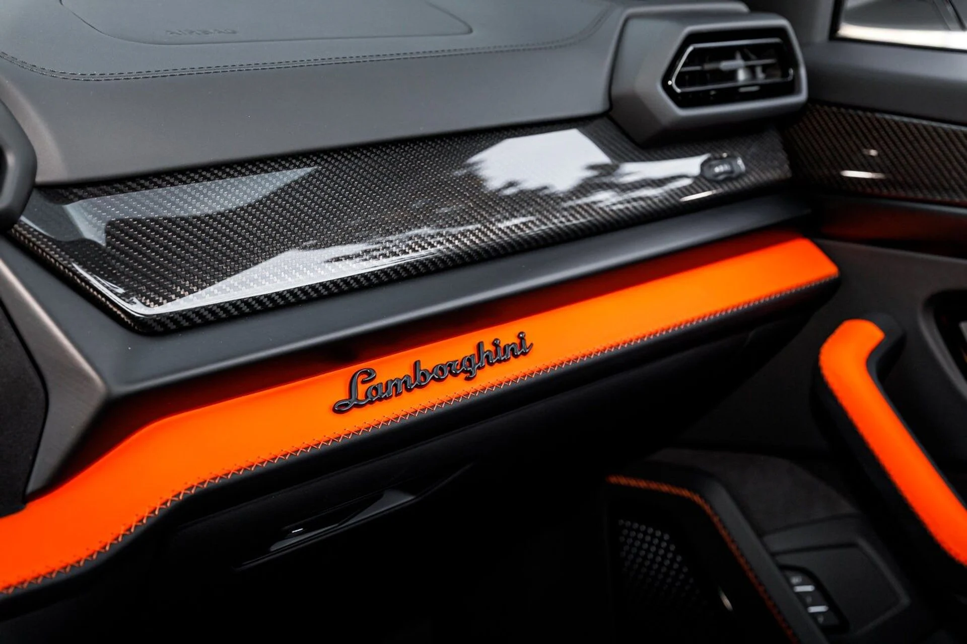 mph040_3070273723_537e8c04540beb1a9ae91e02f023d3b1x_102b6b8e55