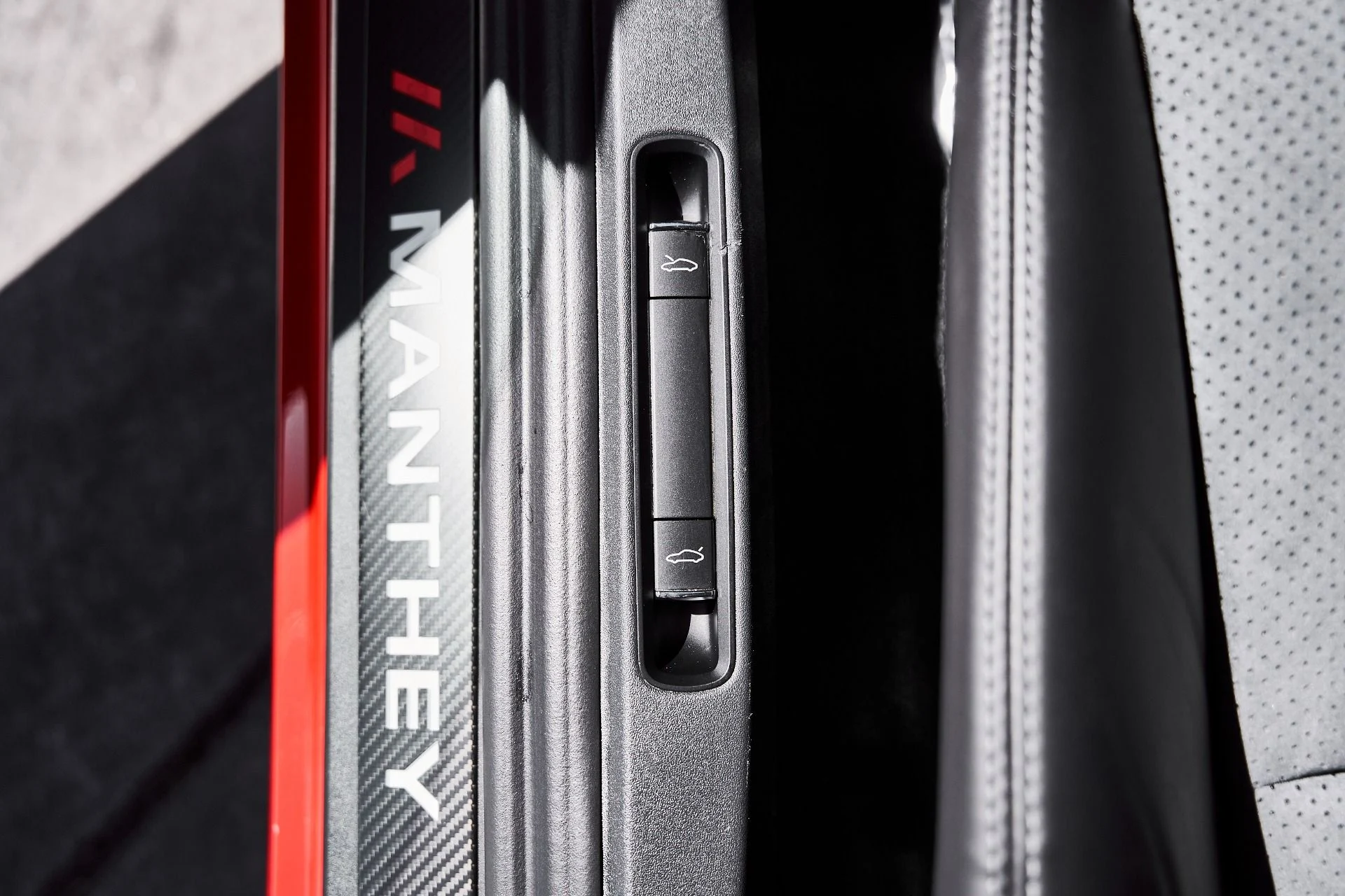 mph040_3072968482_Used_2023_Porsche_718_Cayman_GT_4_RS_1776476770_65b614e65e