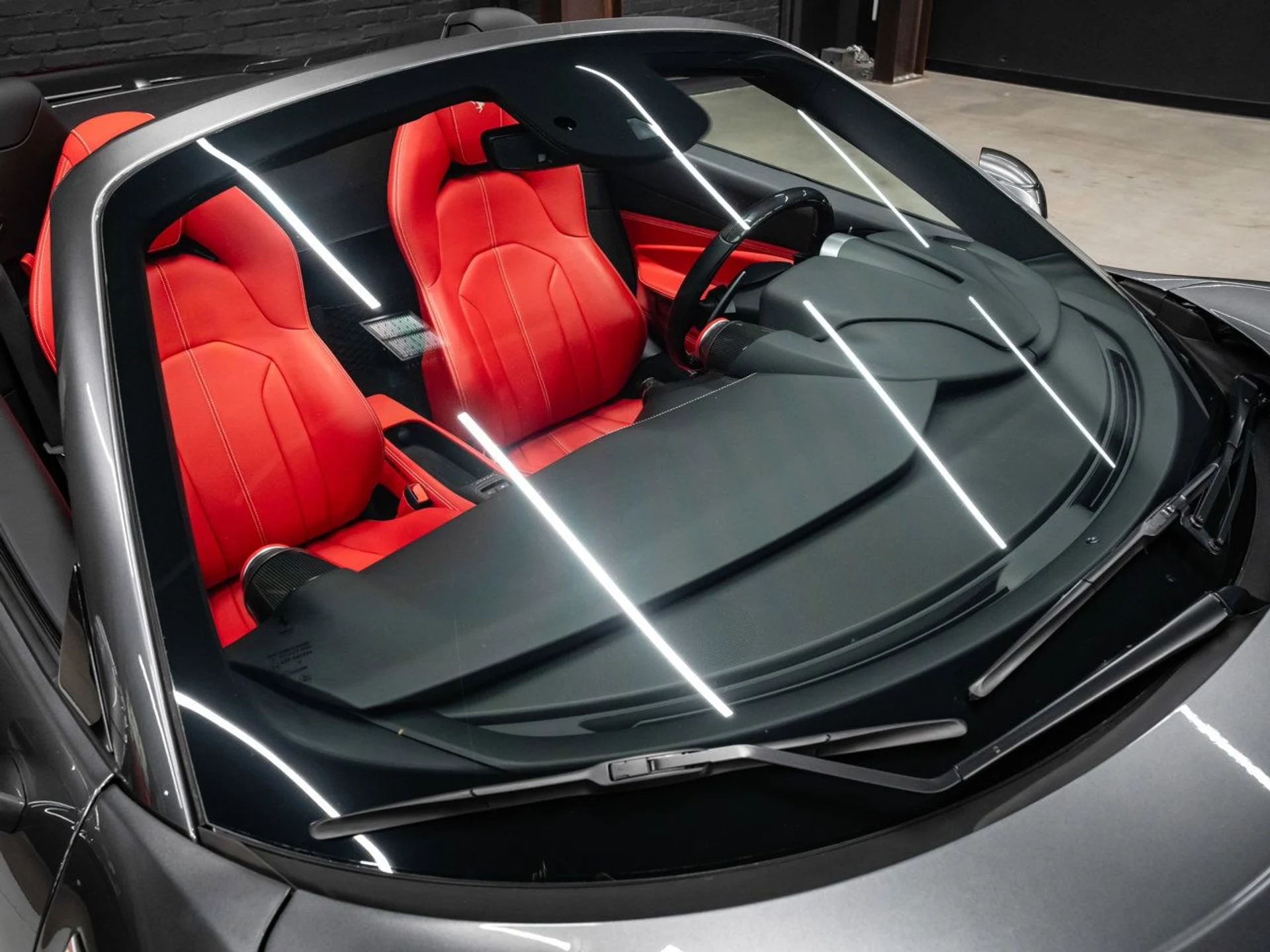 mph040_3075251656_ferrari_f8_spider_2021_eab6afeeed