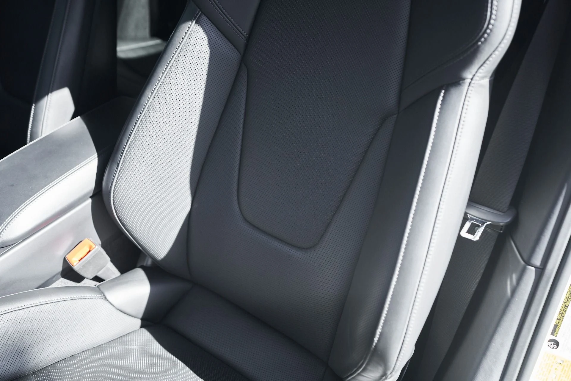 mph040_3088656712_Used_2025_Porsche_911_Turbo_S_1762914278_51f986830a