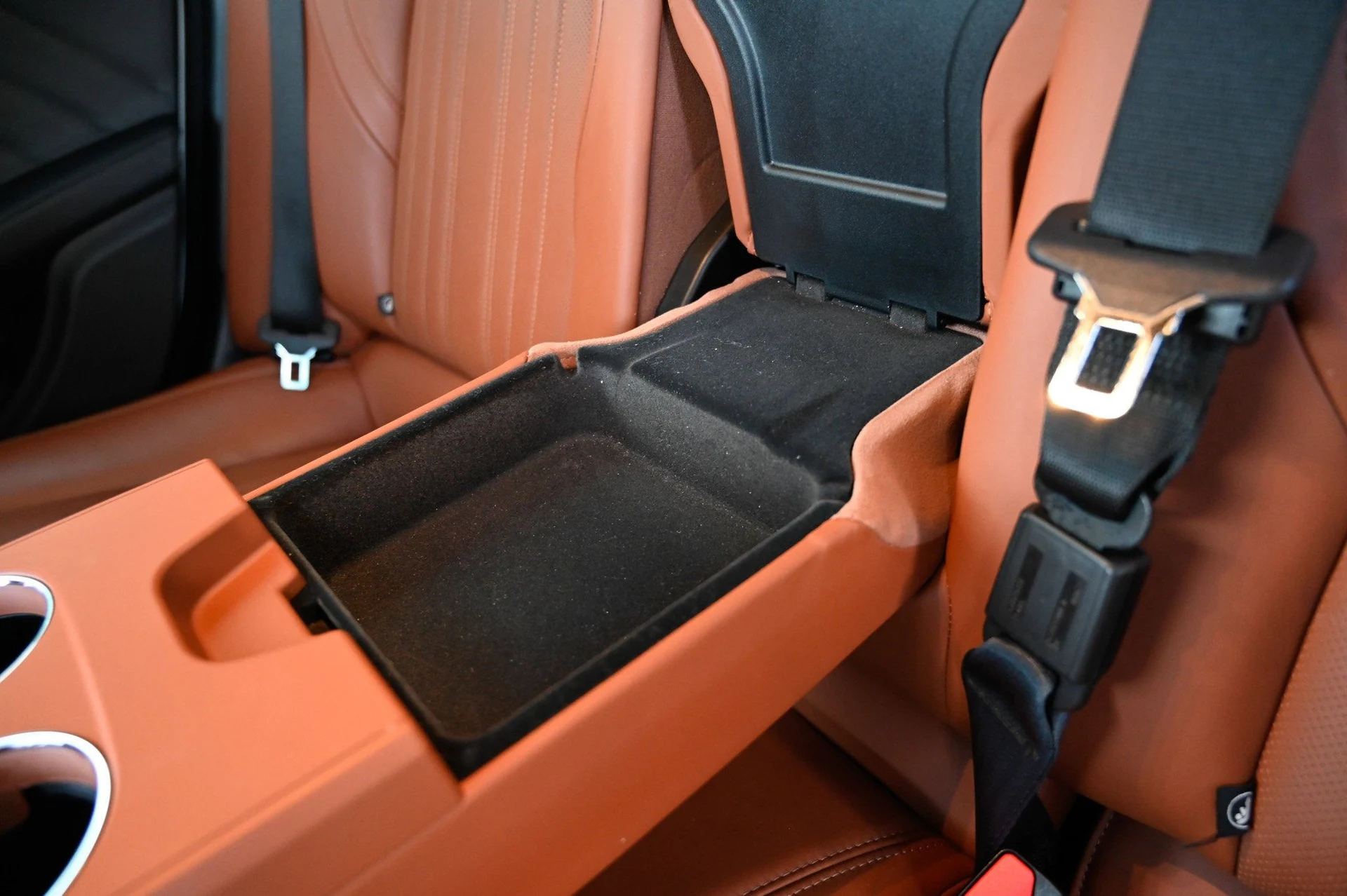 mph040_3101921200_0a2a5a8c53014d3886f7a7e630f19ba5_def33eebc0