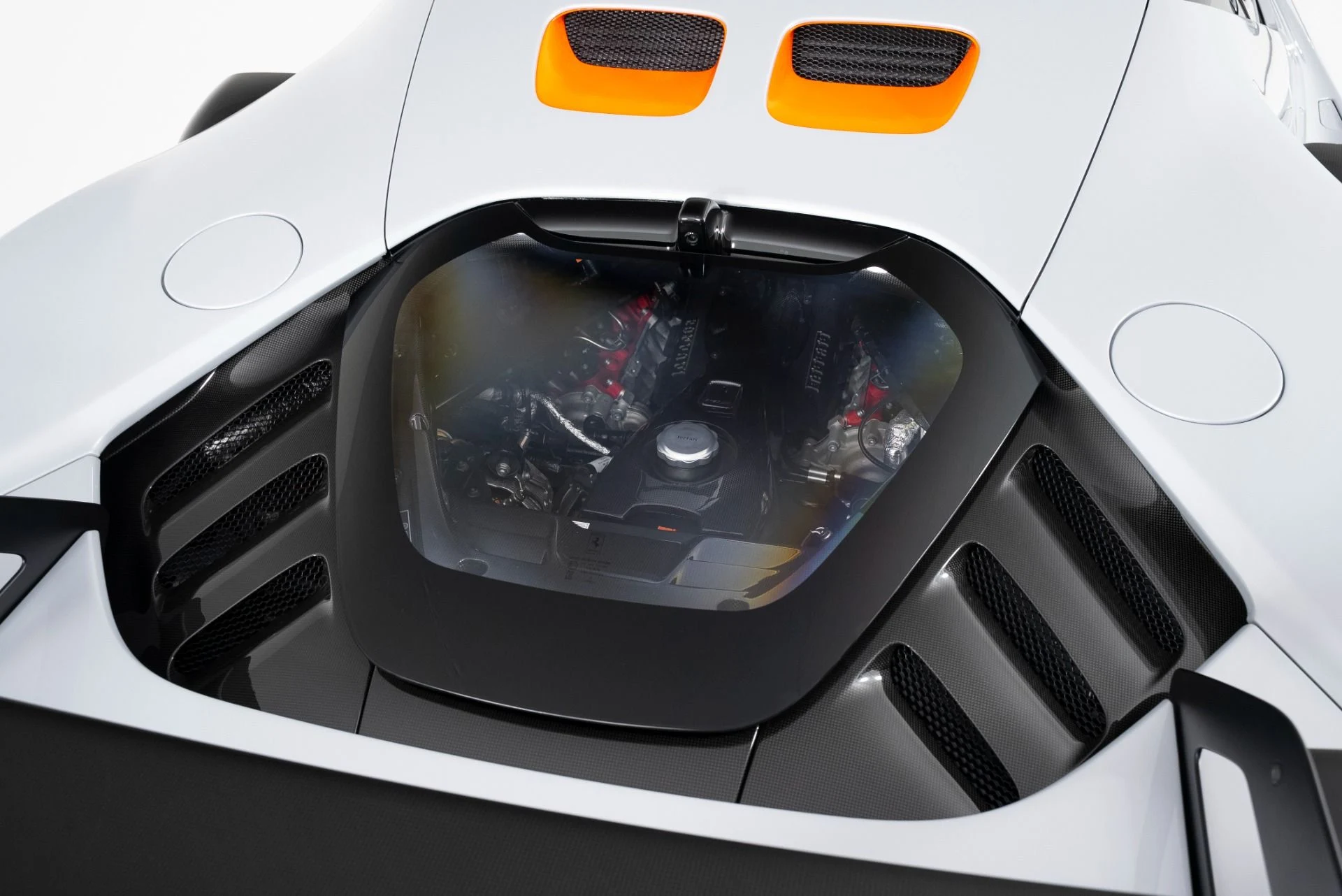 mph040_3137204537_Used_2024_Ferrari_SF_90_XX_1757543702_02c56dac91