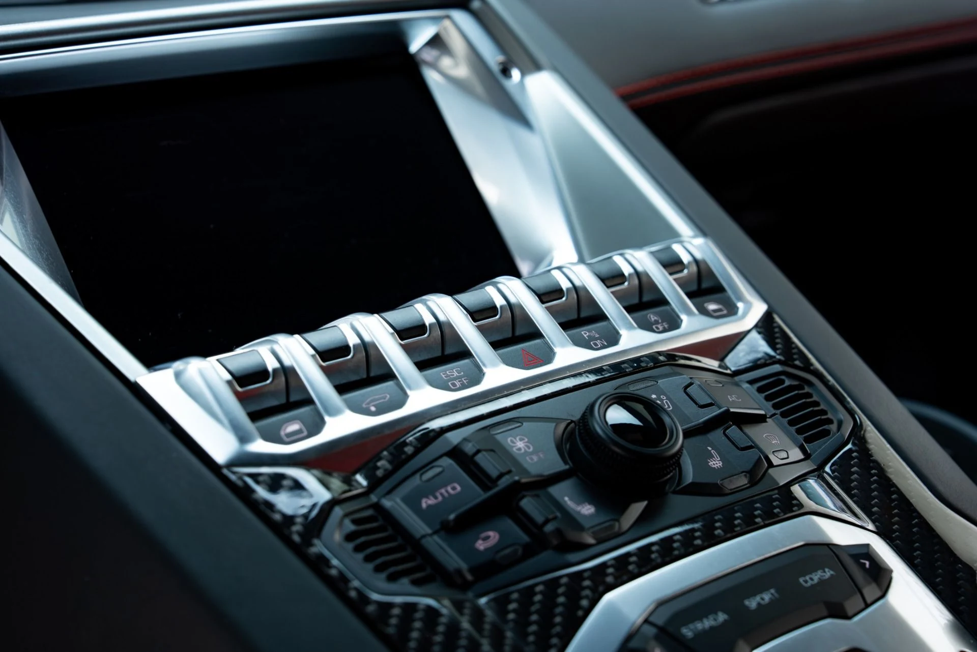 mph040_3139165283_Used_2015_Lamborghini_Aventador_LP_700_4_1778261716_619588eb11