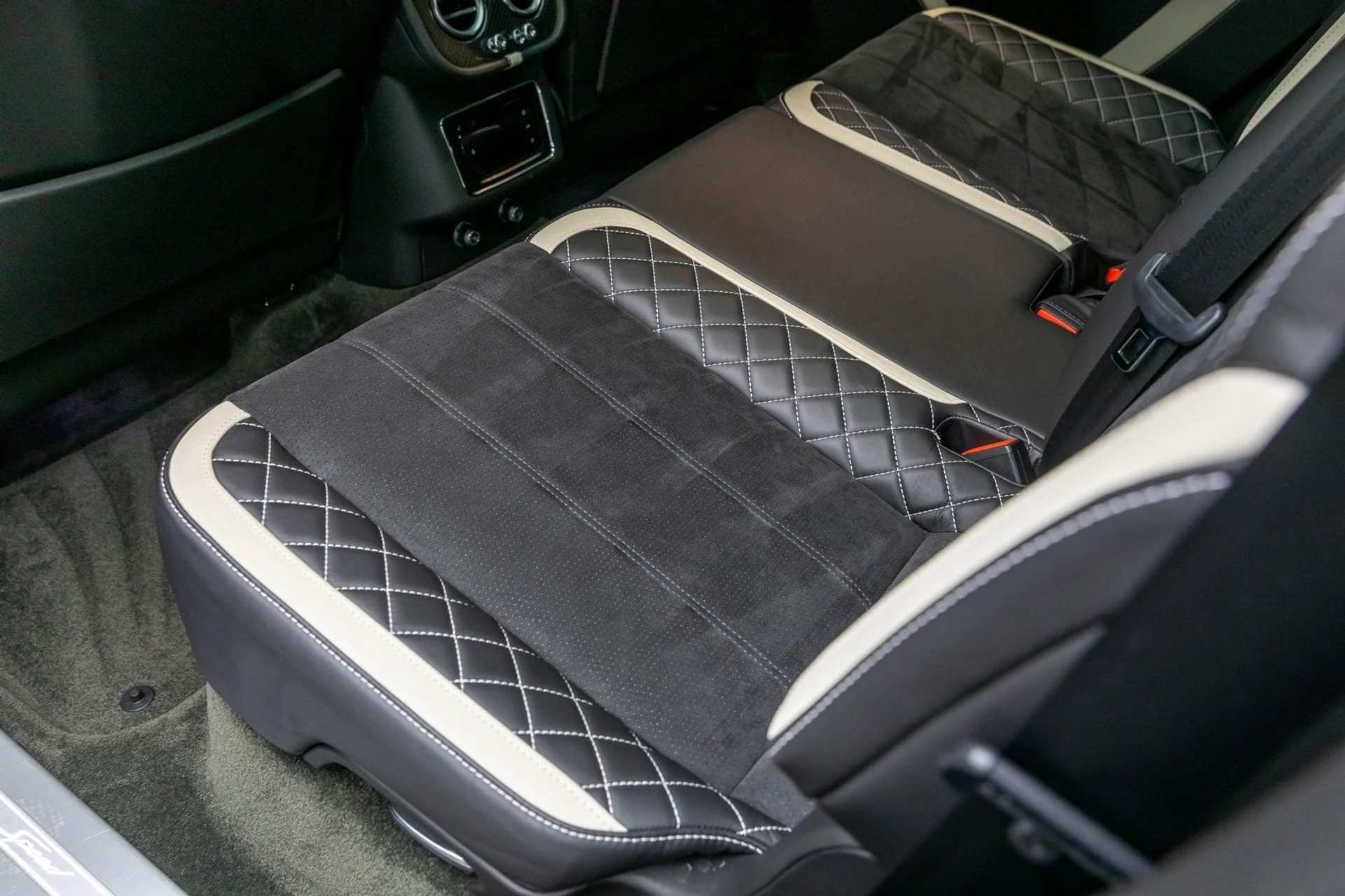 mph040_3143772933_41_d17253740d