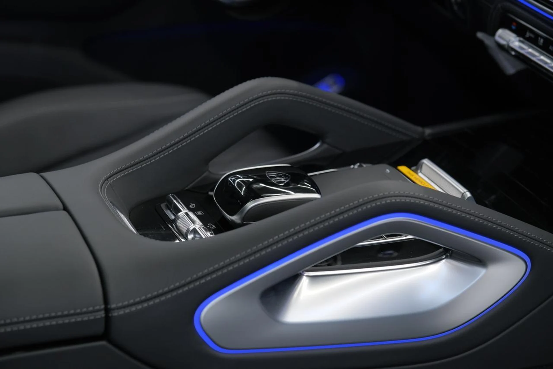 mph040_314855862_b8faf9983665e5714f36ce5630851a18_3d2219f9f1