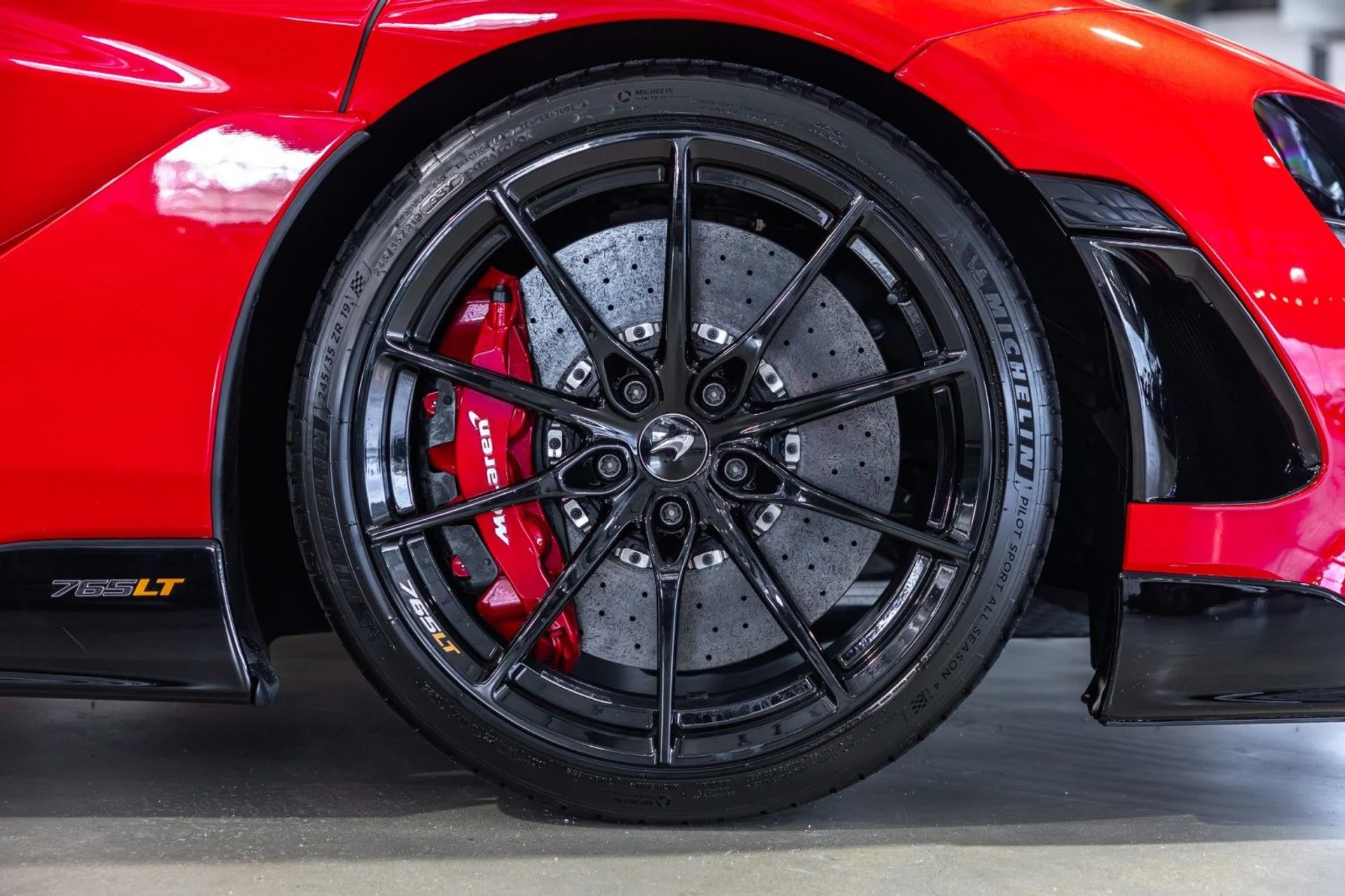 mph040_3152793371_UQ_1e4a85e7fe