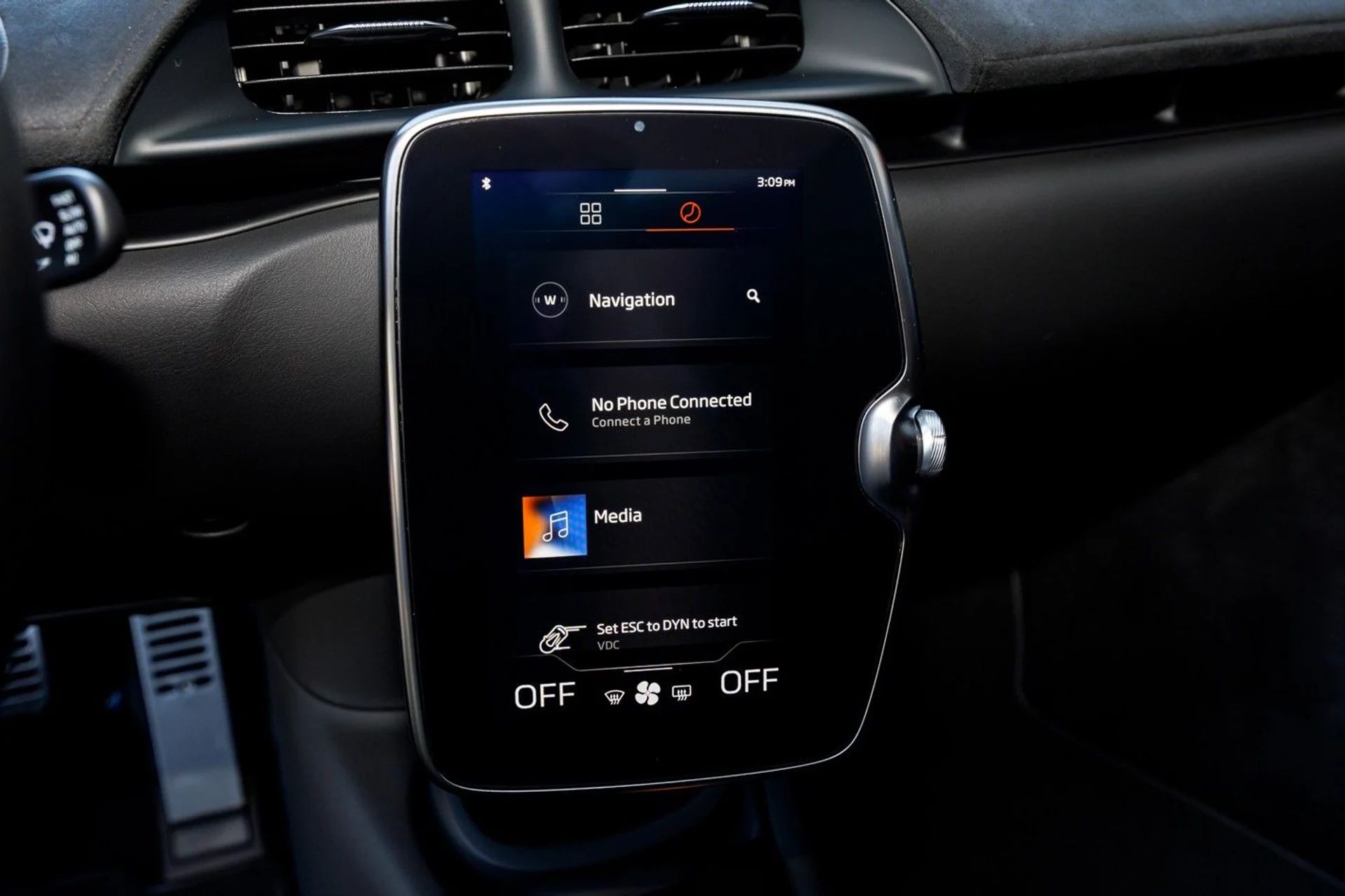 mph040_3153257838_617_p41_l_927d2cbaba