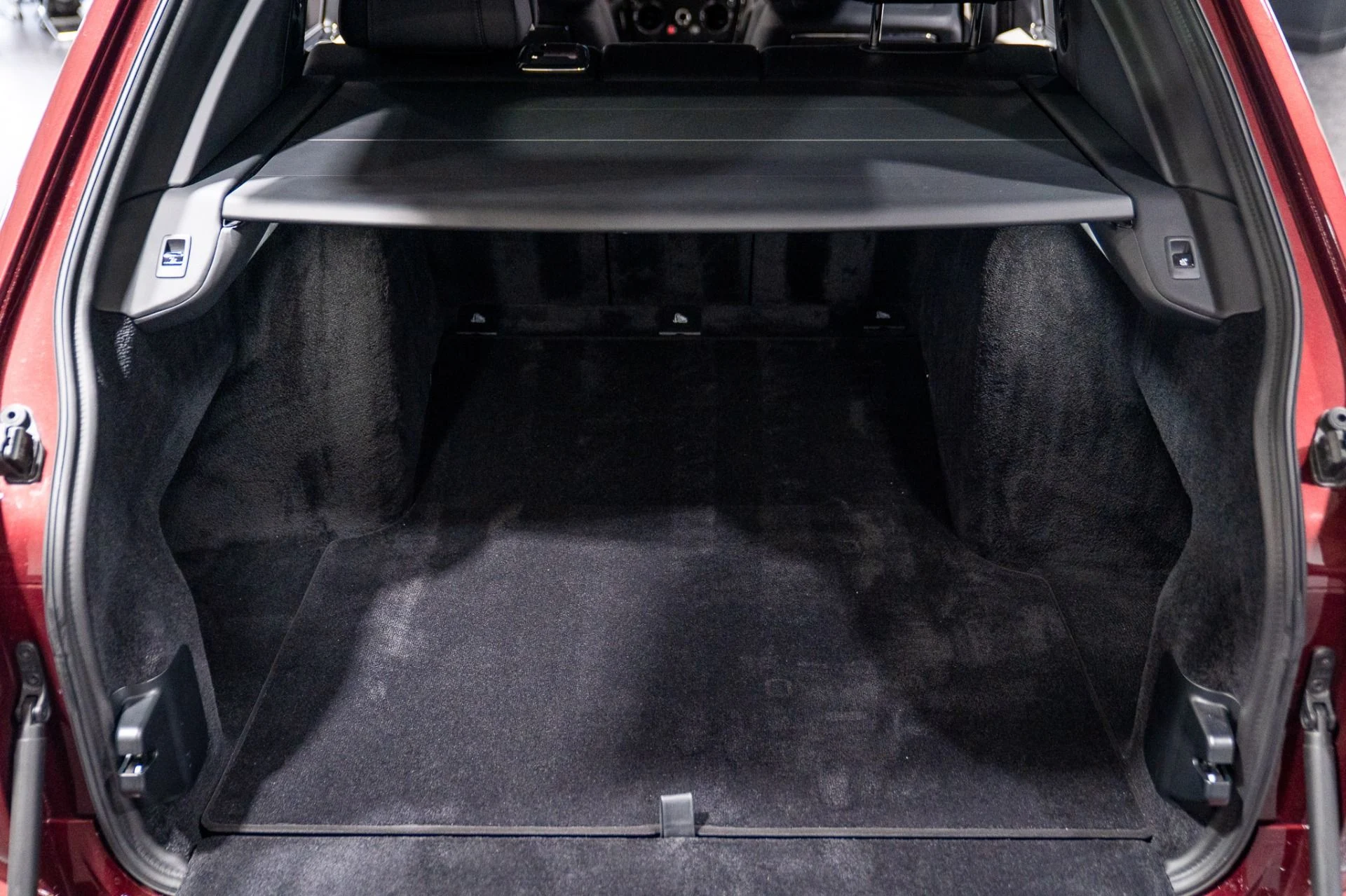 mph040_316407563_Used_2022_Rolls_Royce_Black_Badge_Cullinan_Urban_Automotive_Widebody_HRE_wheels_1771025282_33fb0b904d