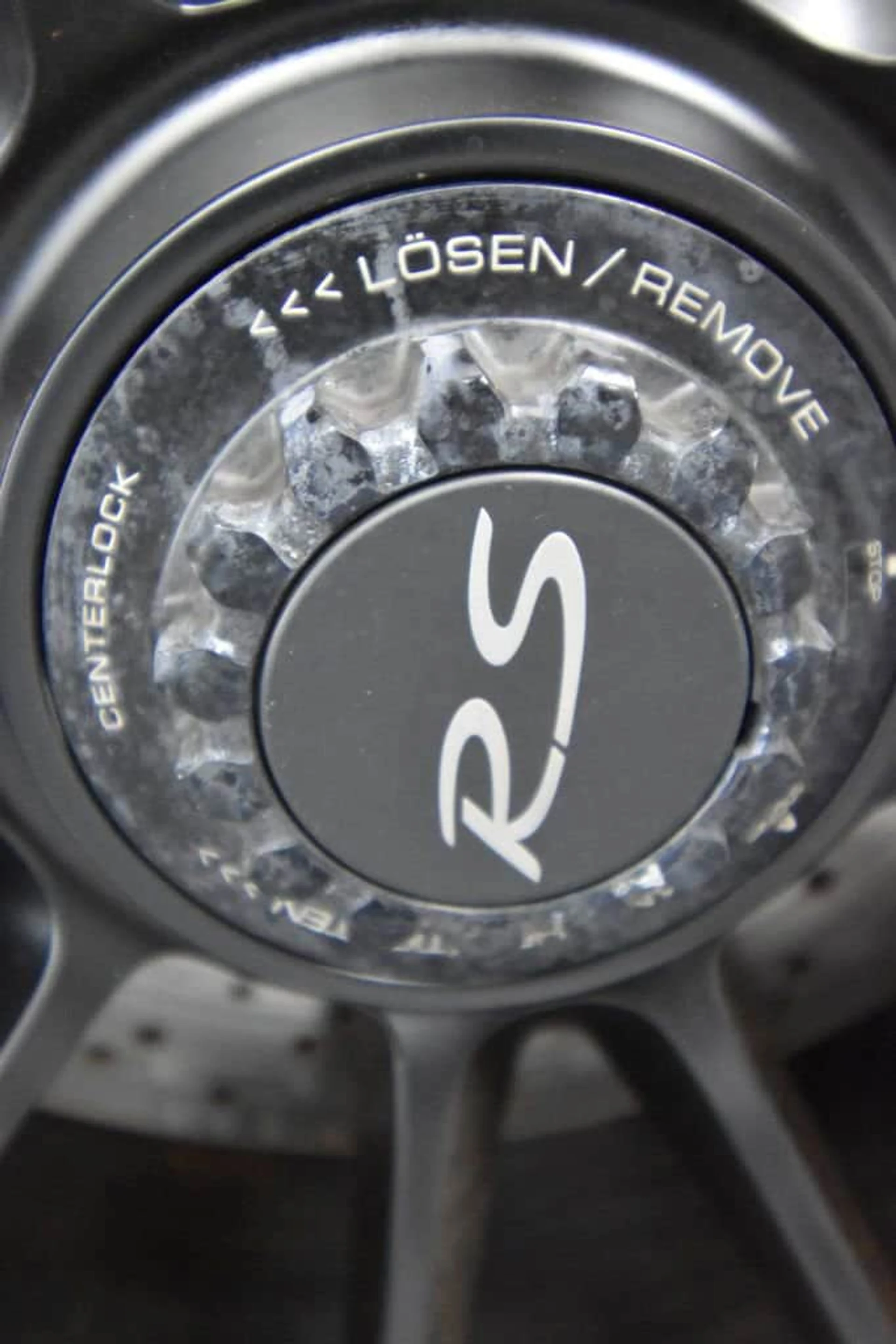 mph040_3172964451_2963f890d6661f447914add369bf4746x_24e986c048