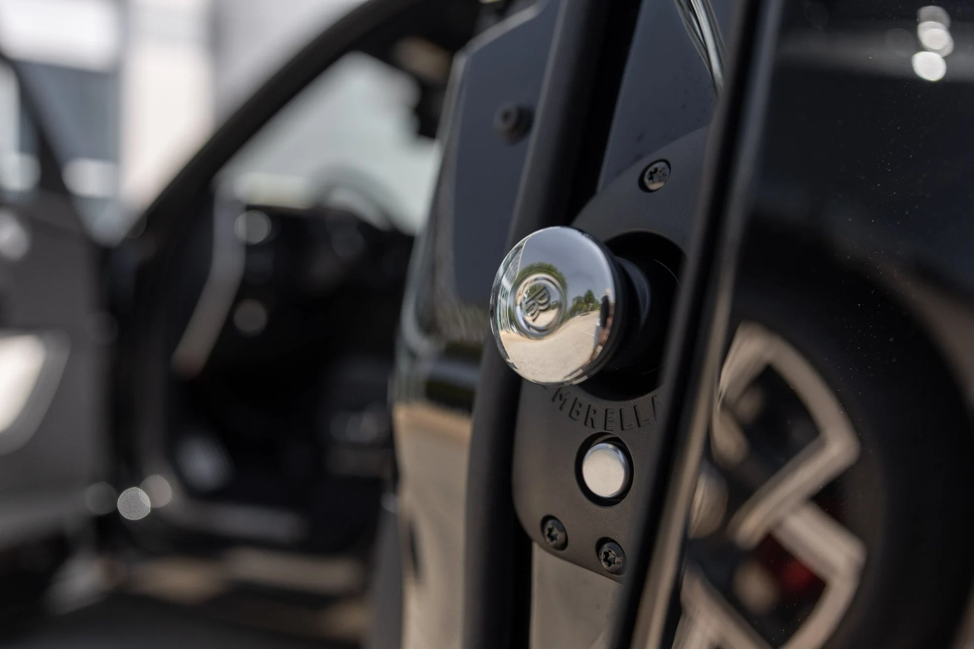 mph040_3181363910_Hi_Tech_Luxury_Imports_LLC_SLA_33_HA_07_VU_236993_image_40_9c6e5749a8