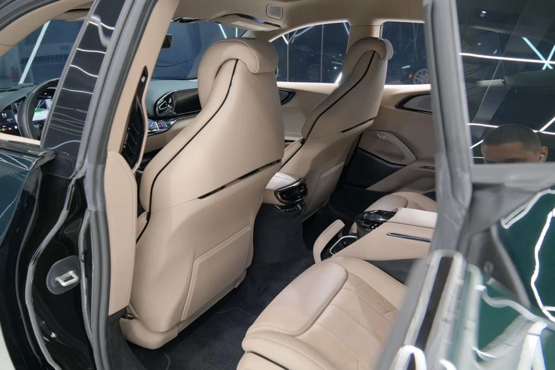 mph040_3186166029_1441647e3f3b21dffe6fa433a2bdf7c8_6e2402a78a