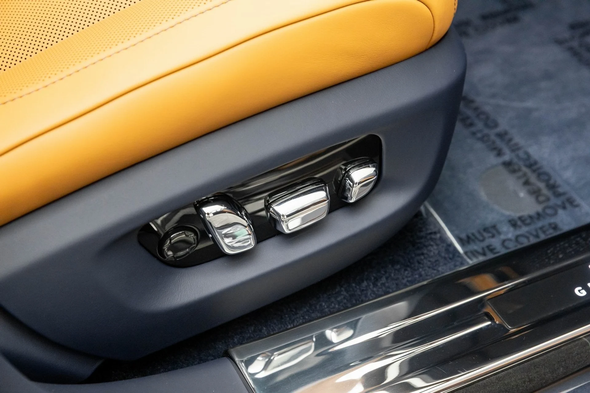 mph040_318680905_41_c42f74d7d9