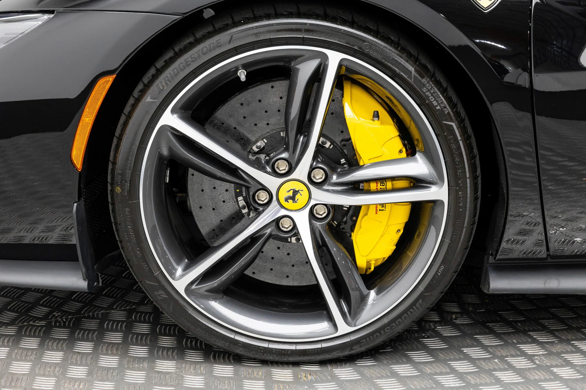 mph040_3189708813_fd36a31d54b04f489edd50462fae692d_4157793854