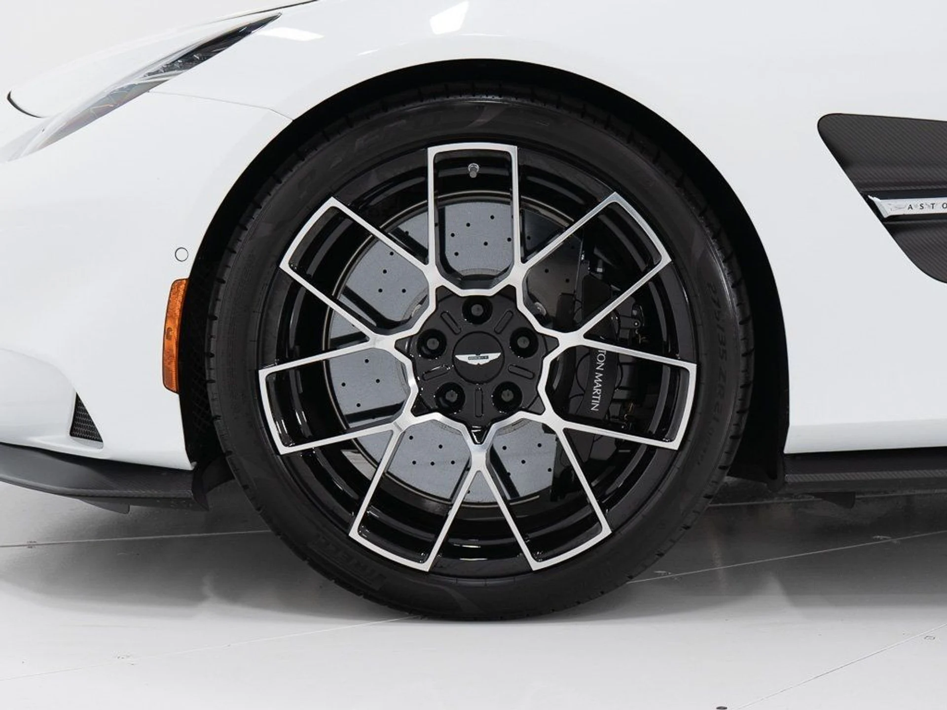 mph040_3196792924_e7505eceada0a5ff802018ff4c892567_bd2ca6a2cf