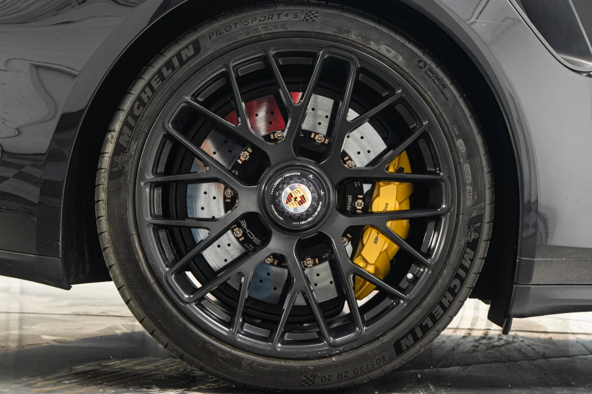 mph040_3212292185_Used_2014_Porsche_911_Turbo_S_560_Horsepower_Natural_Leather_Heated_and_Ventilated_Seats_1776370502_8cbad0f3d0