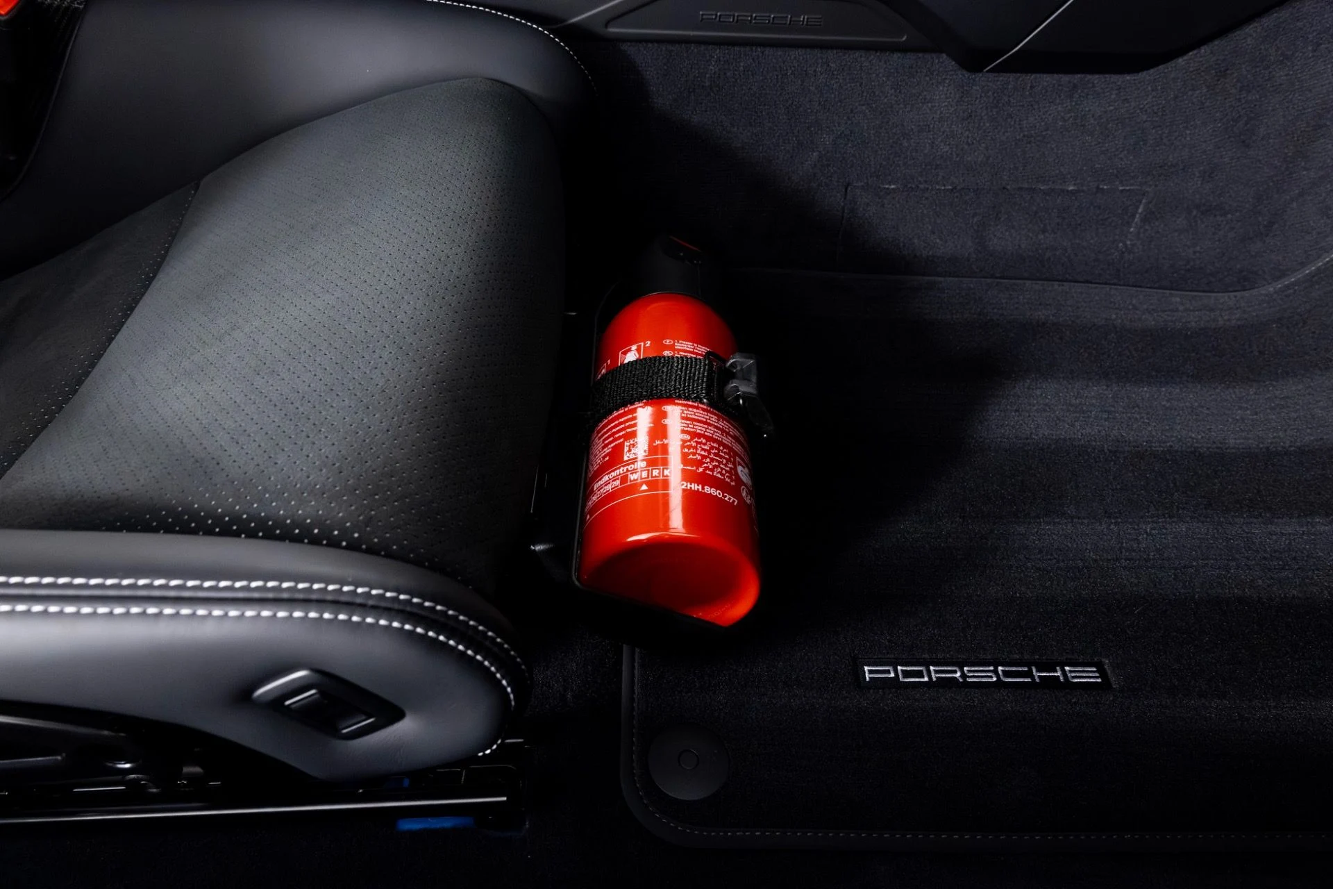 mph040_3220856055_Used_2025_Porsche_911_GT_3_RS_1765482751_b9119c2ed4