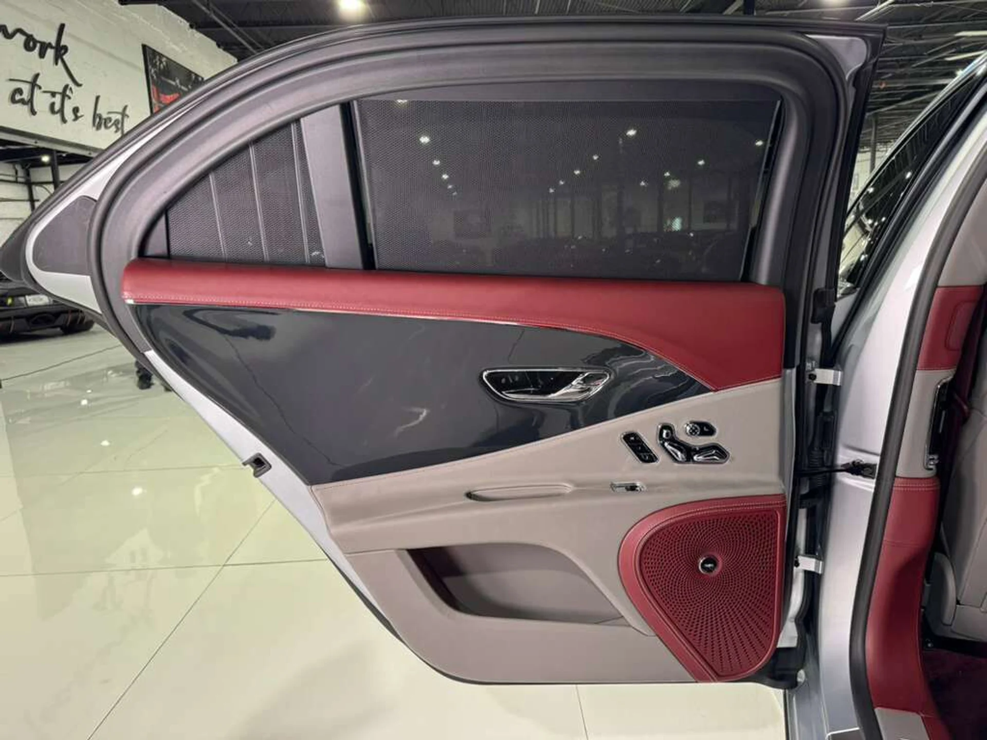 mph040_3223300308_f605d69e01696dab42336d3d16240d45_8201b6417a