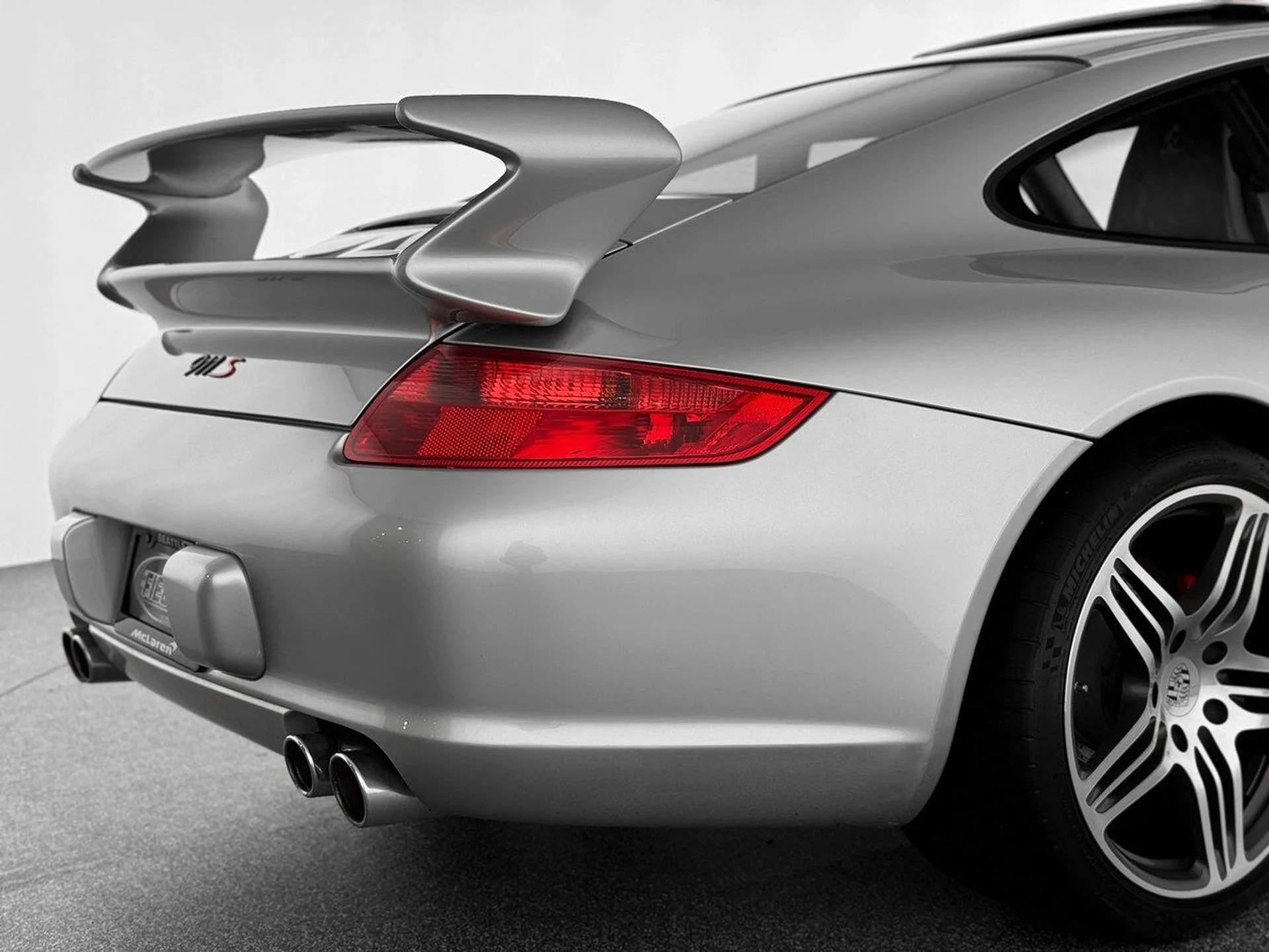 mph040_3226070593_ee8b81a34aa8b33e5b4059c98529cb85_60315e7df9