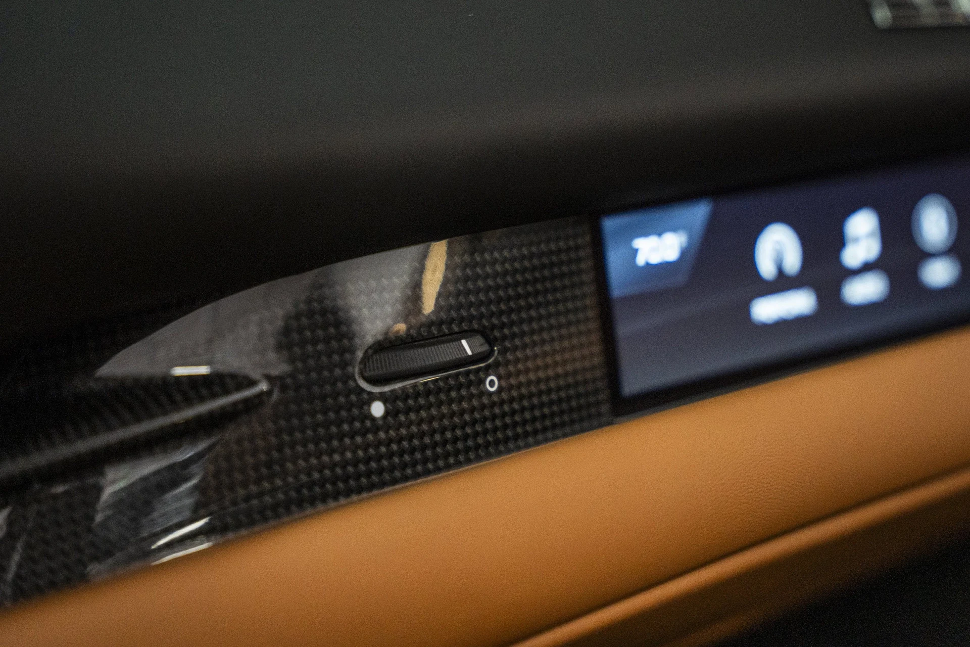 mph040_3227828338_7662da245af34f67aa1ecfcadc2128dc_997c48eed6