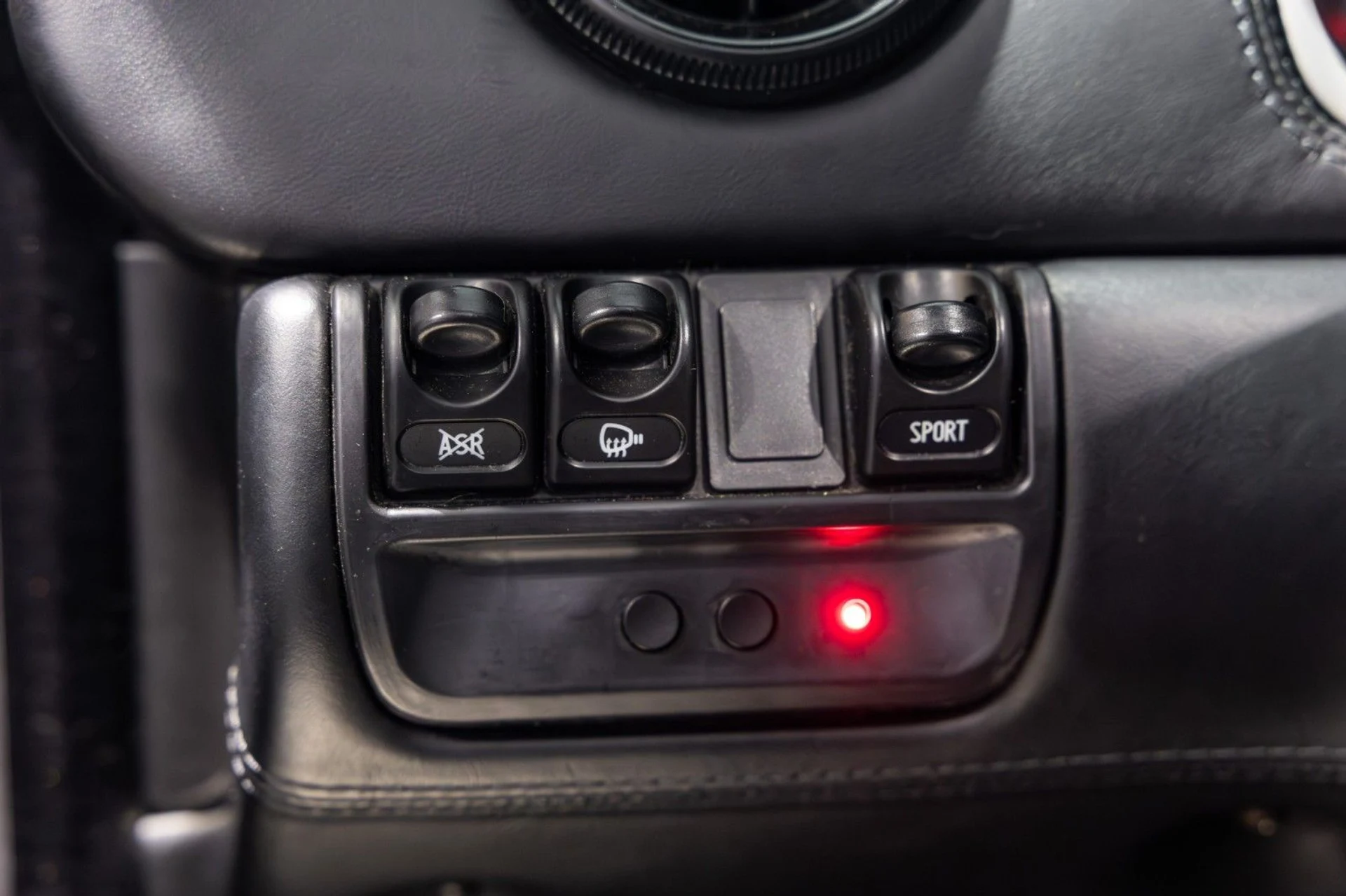 mph040_324342501_hg_d559327f63