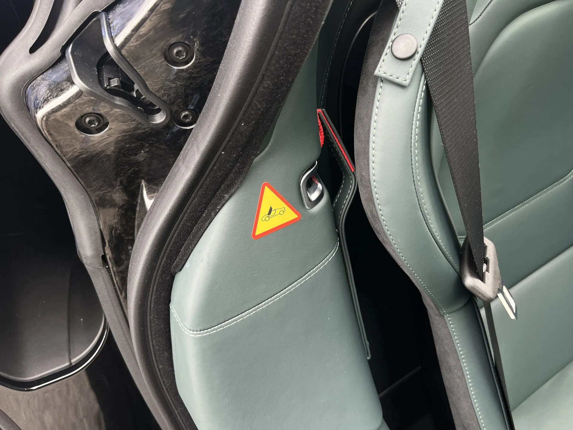 mph040_3247838905_b360c8905f1dcbcf09a23efeb3af7f3bx_ea2934816f